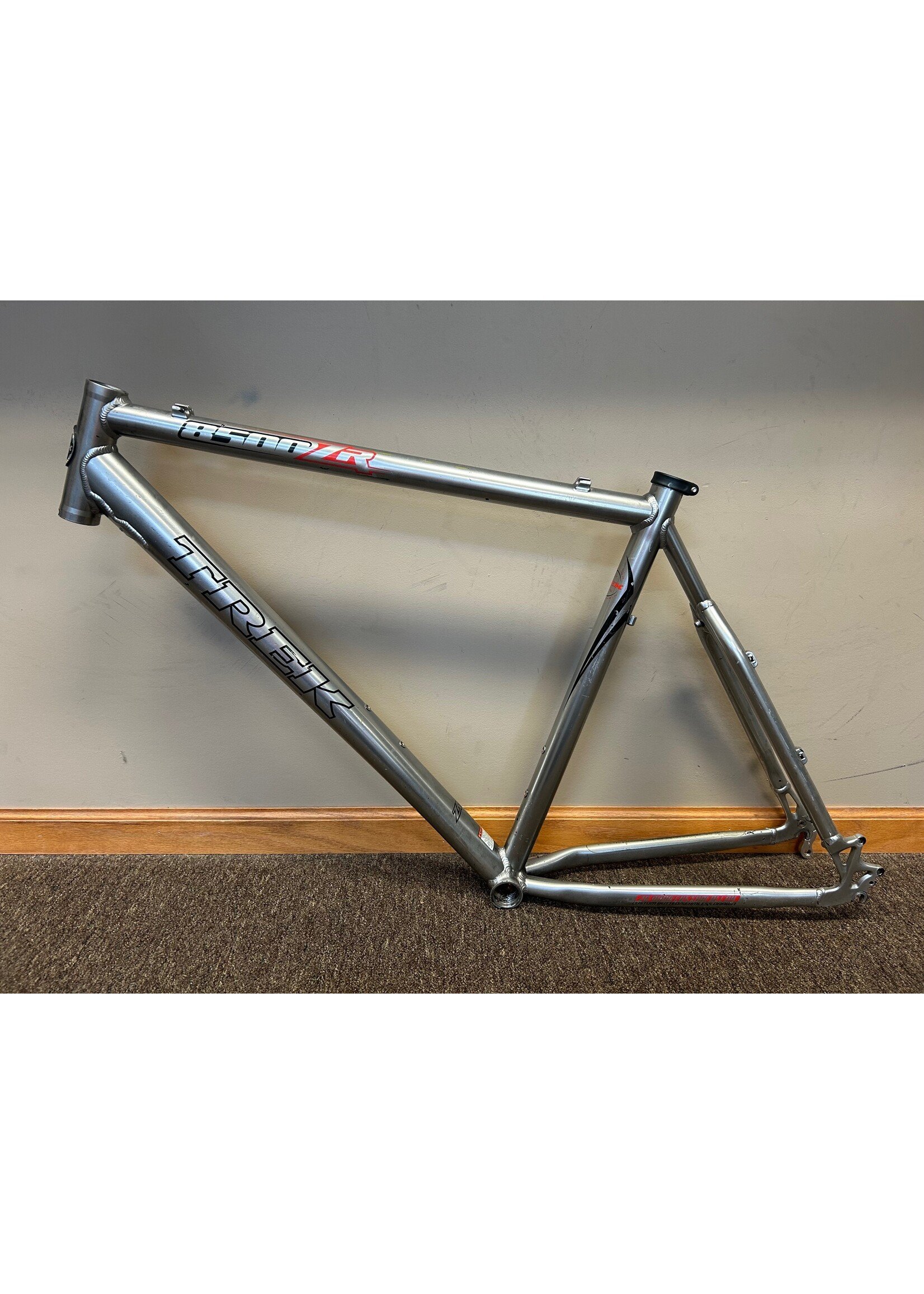 Trek 2006 21.5" Trek 8500ZR Frame