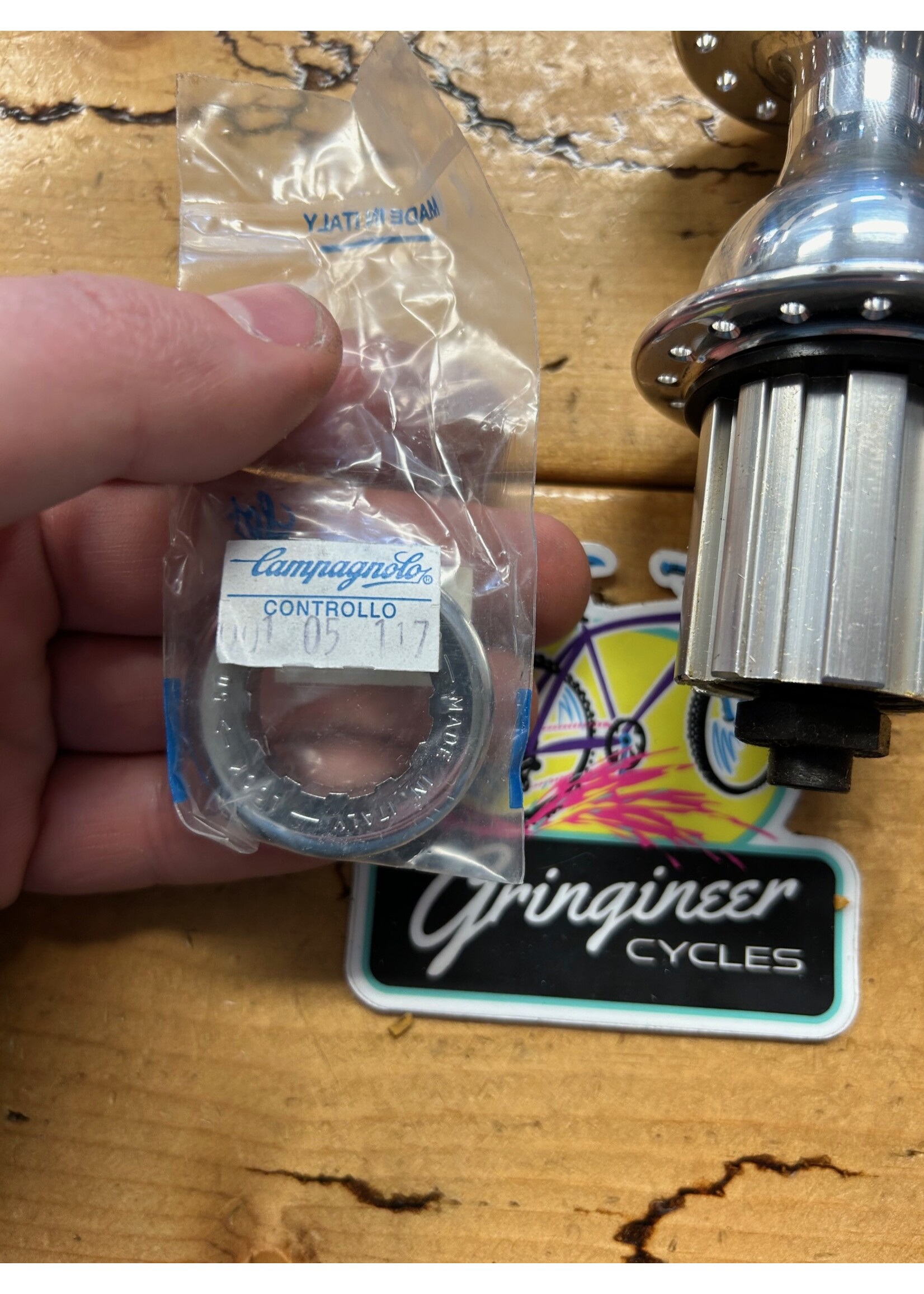 Campagnolo Campagnolo Veloce 9 Speed 32 Hole Rear Hub NOS