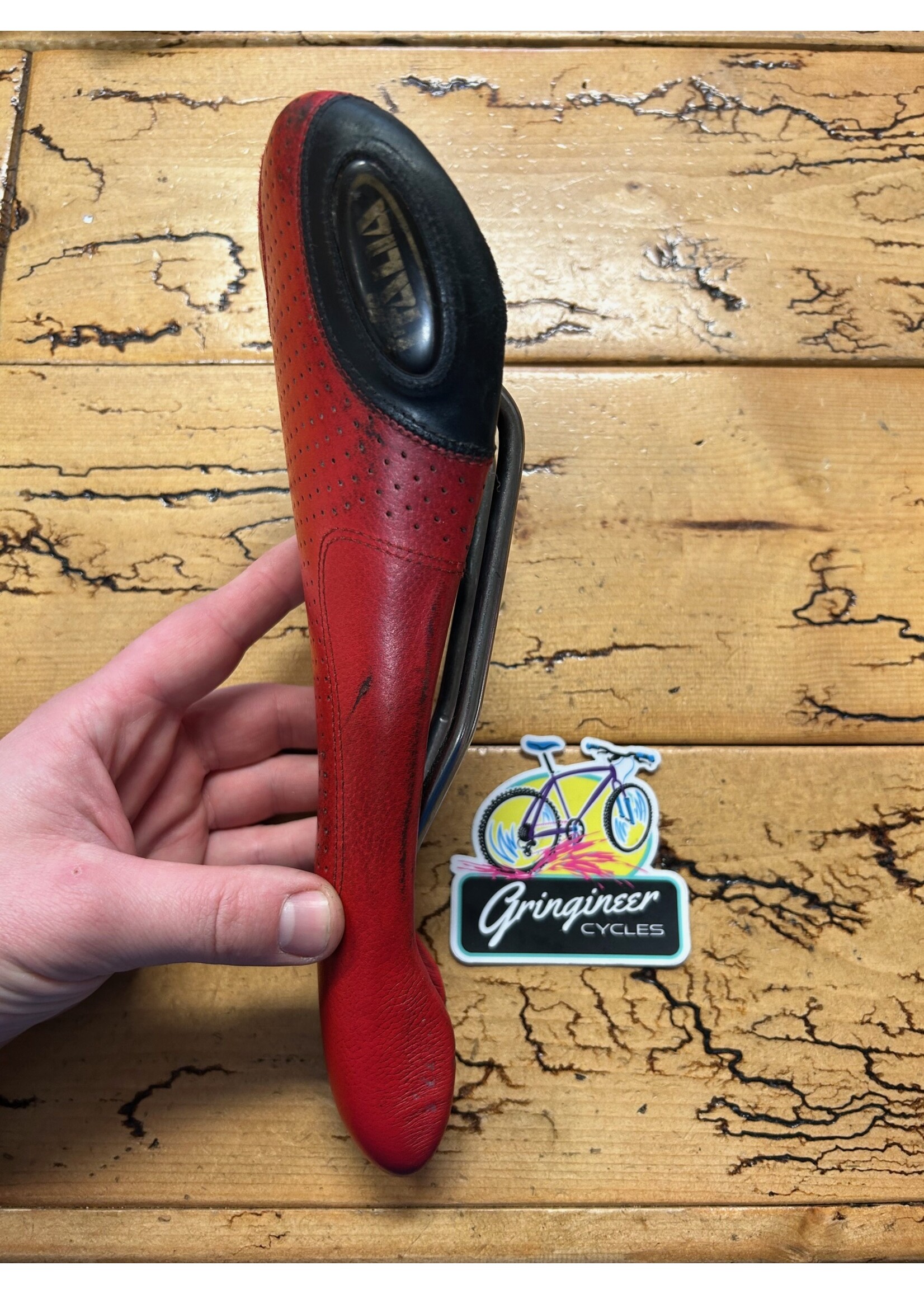 SELLE ITALIA Selle Italia Flite Red / Black Saddle