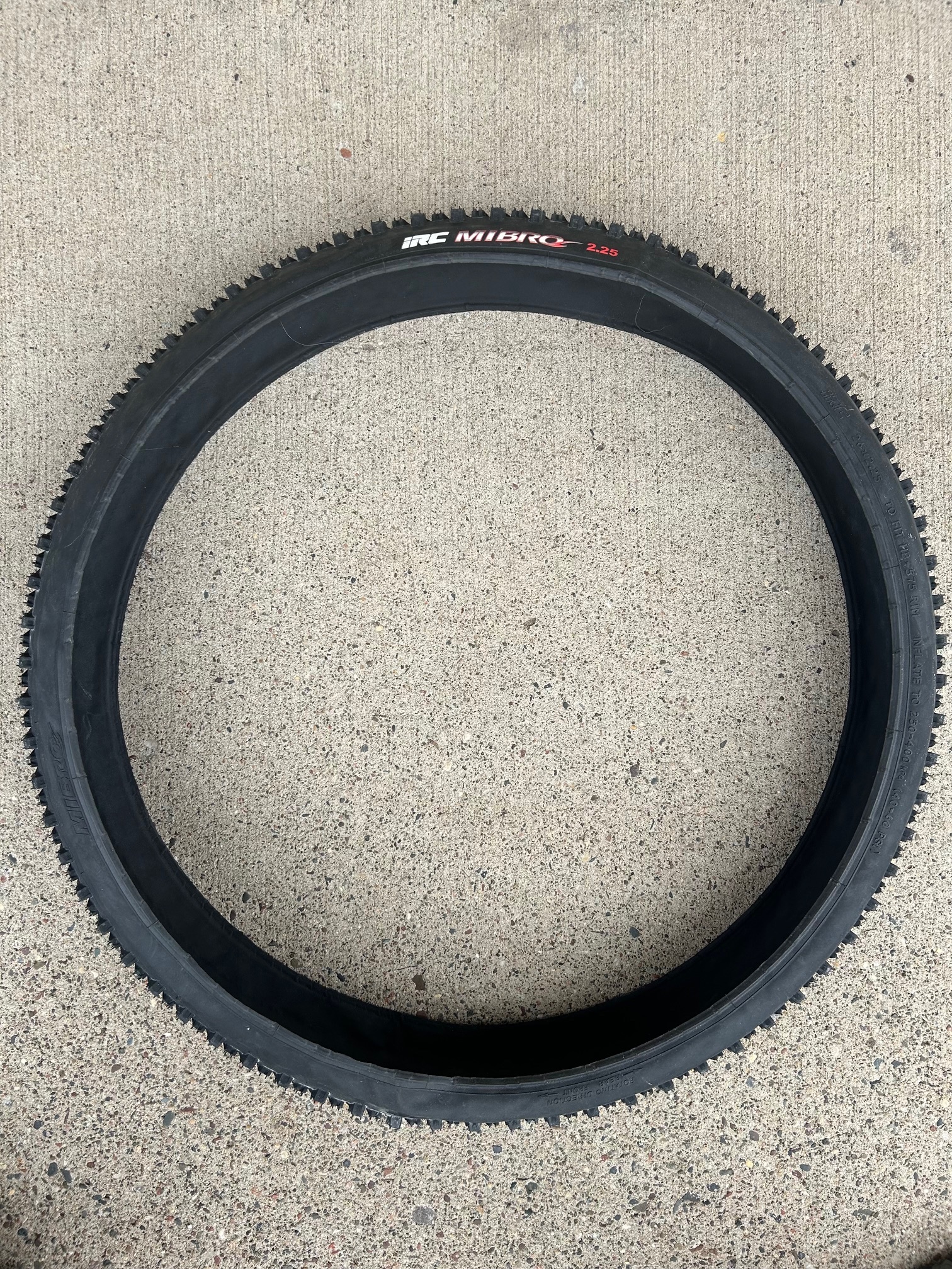 PNEUS VTT AVANT et arrière IRC Mythos XC 26 x 2,10 vintage NOS EUR 202,17 - FR
