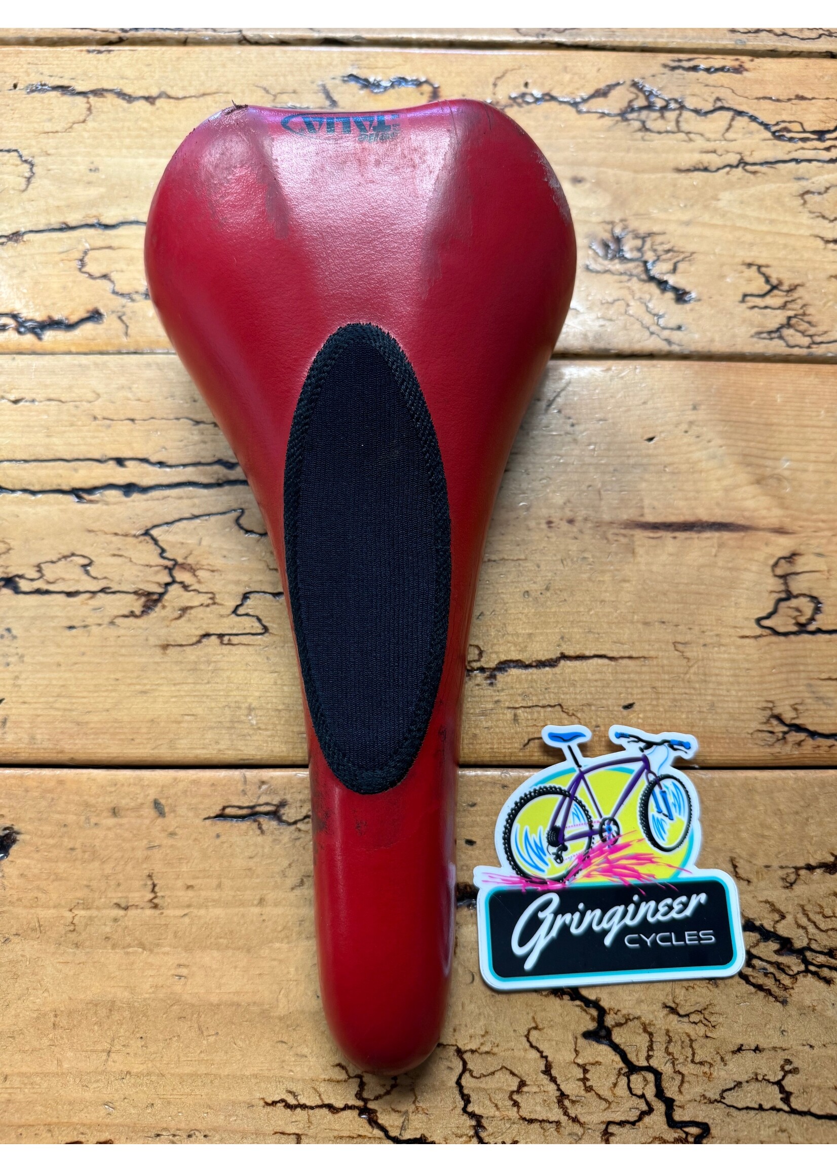 SELLE ITALIA Selle Italia Red and Black Saddle