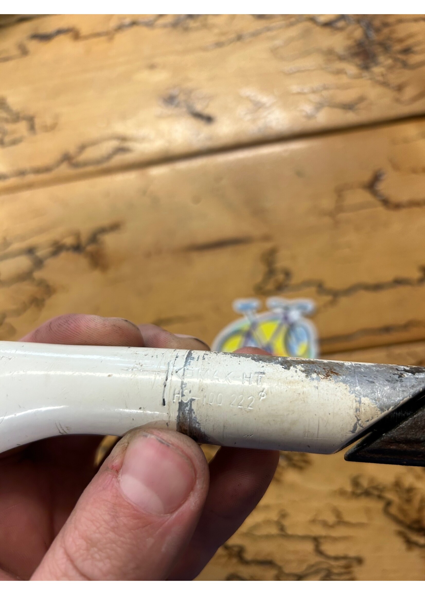 White 90mm 1 Inch Quill Stem With Roller