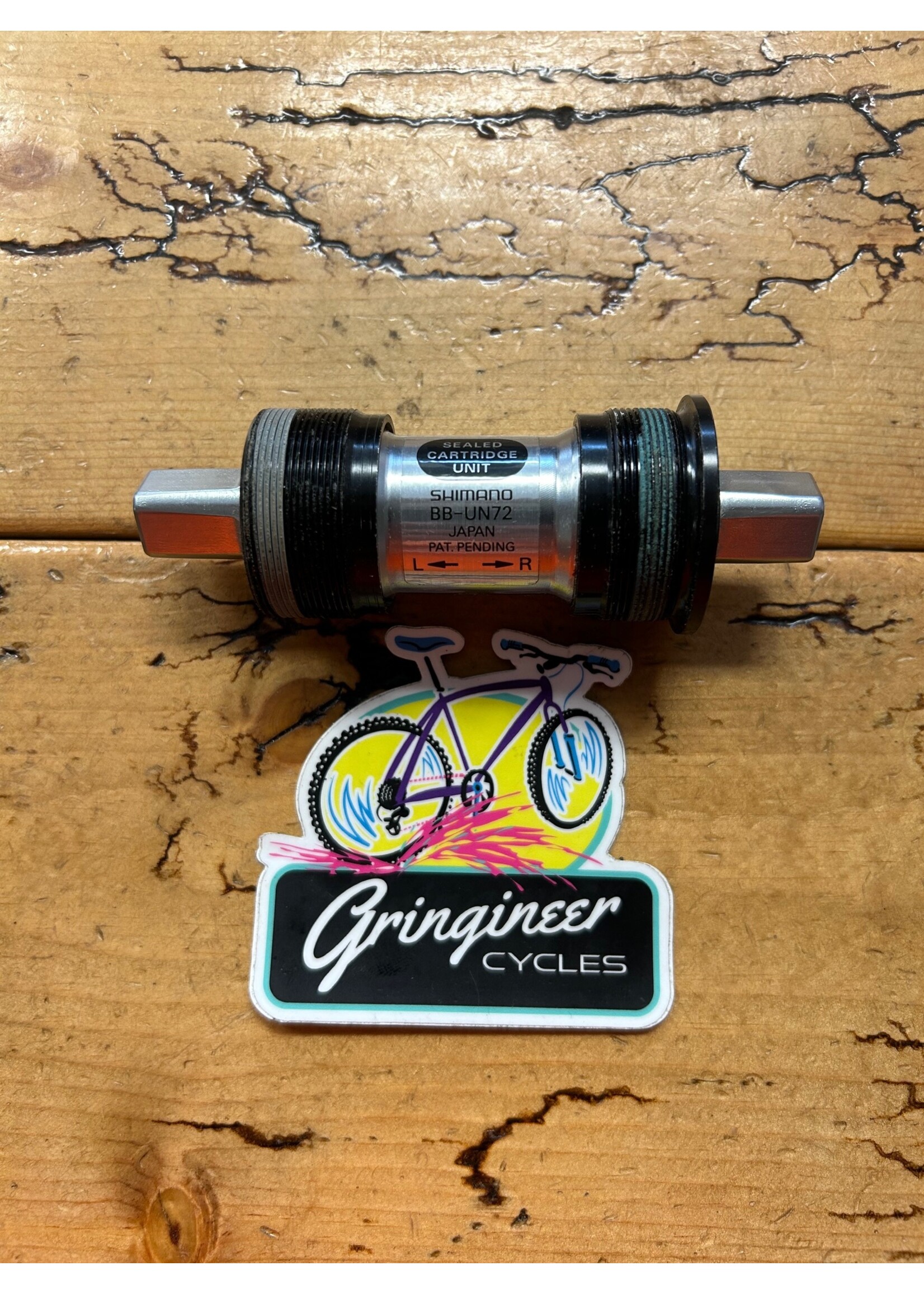 SHIMANO Shimano BB-UN72 70x114 36x24T Italian Threaded Bottom Bracket NOS