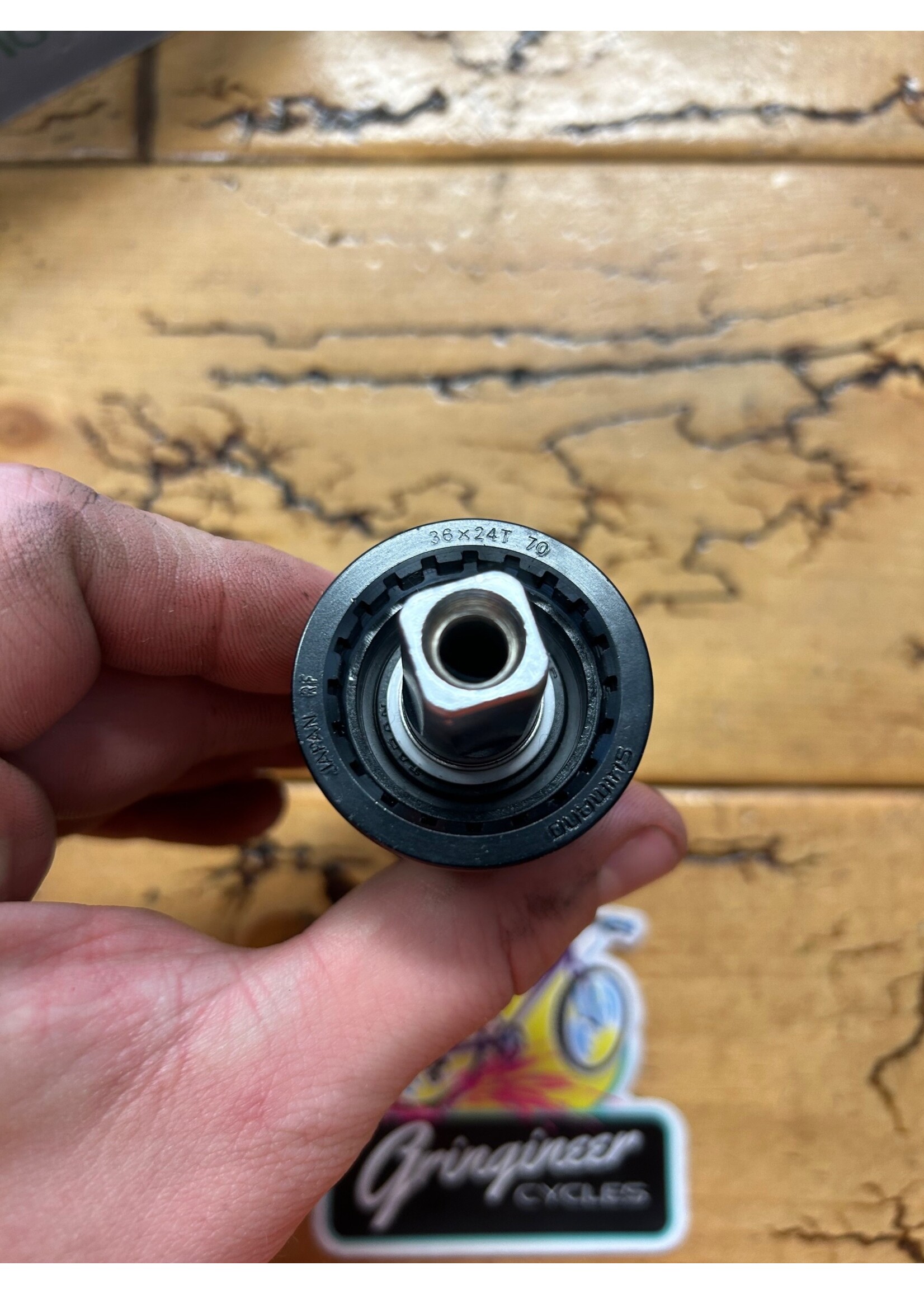 SHIMANO Shimano BB-UN71 70x107 36x24T Italian Threaded Bottom Bracket NOS
