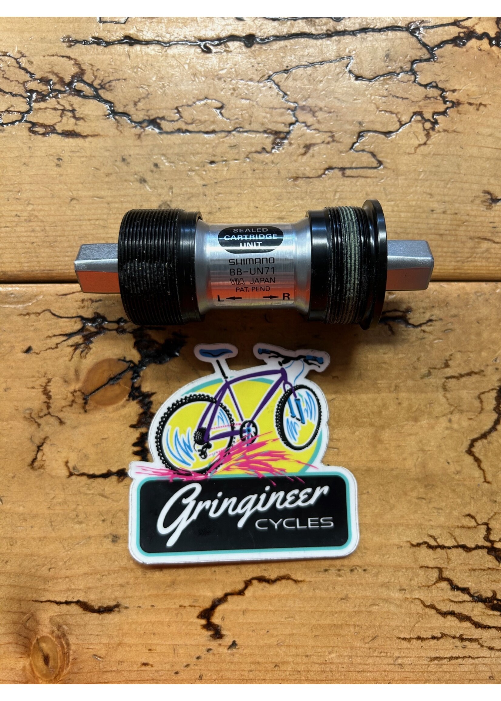 SHIMANO Shimano BB-UN71 70x107 36x24T Italian Threaded Bottom Bracket NOS