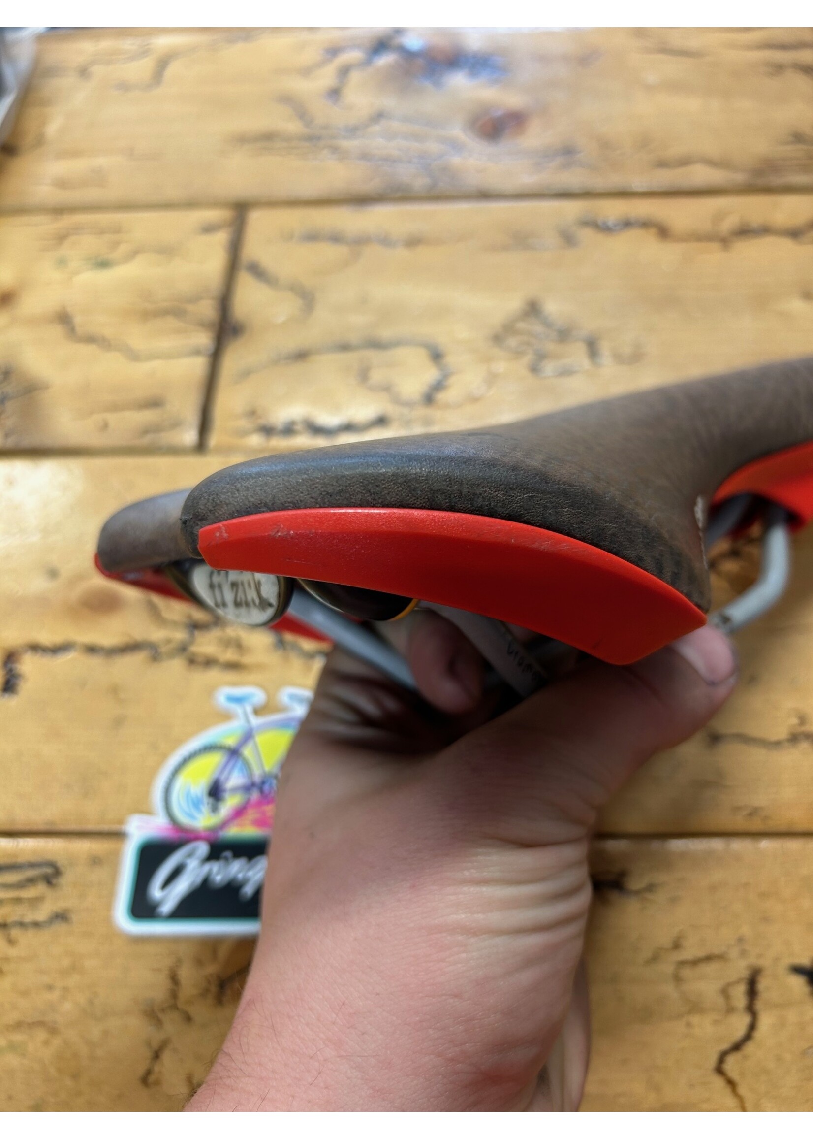 Fizik Fizik Nisene Saddle