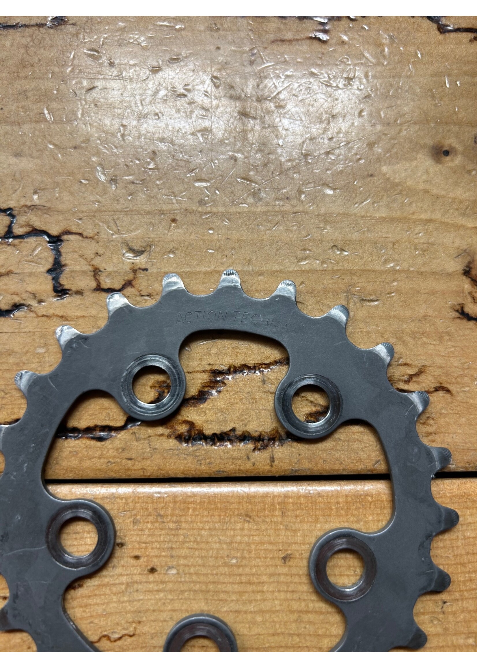 Action Tec Action Tec 24 Tooth 5 Bolt 58 BCD Titanium Chainring