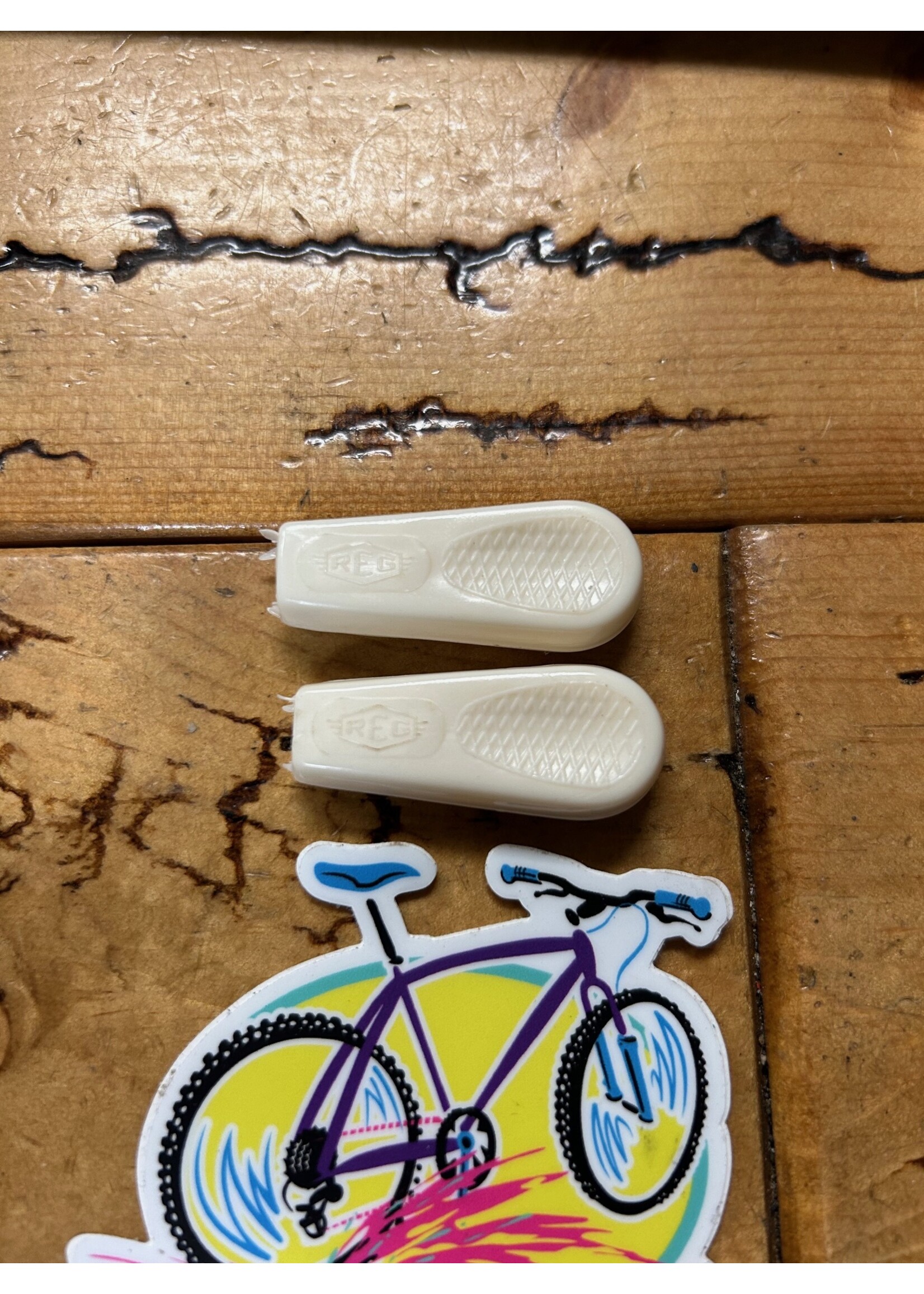 REG REG Shifter Boots Covers White