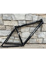 Specialized 1995 18" Specialized Stumpjumper M2 Frame