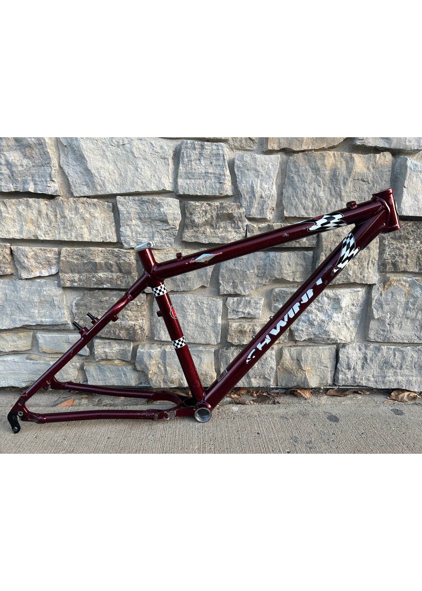Schwinn 17" 1998 Schwinn Homegrown Red Bass Boat Frame