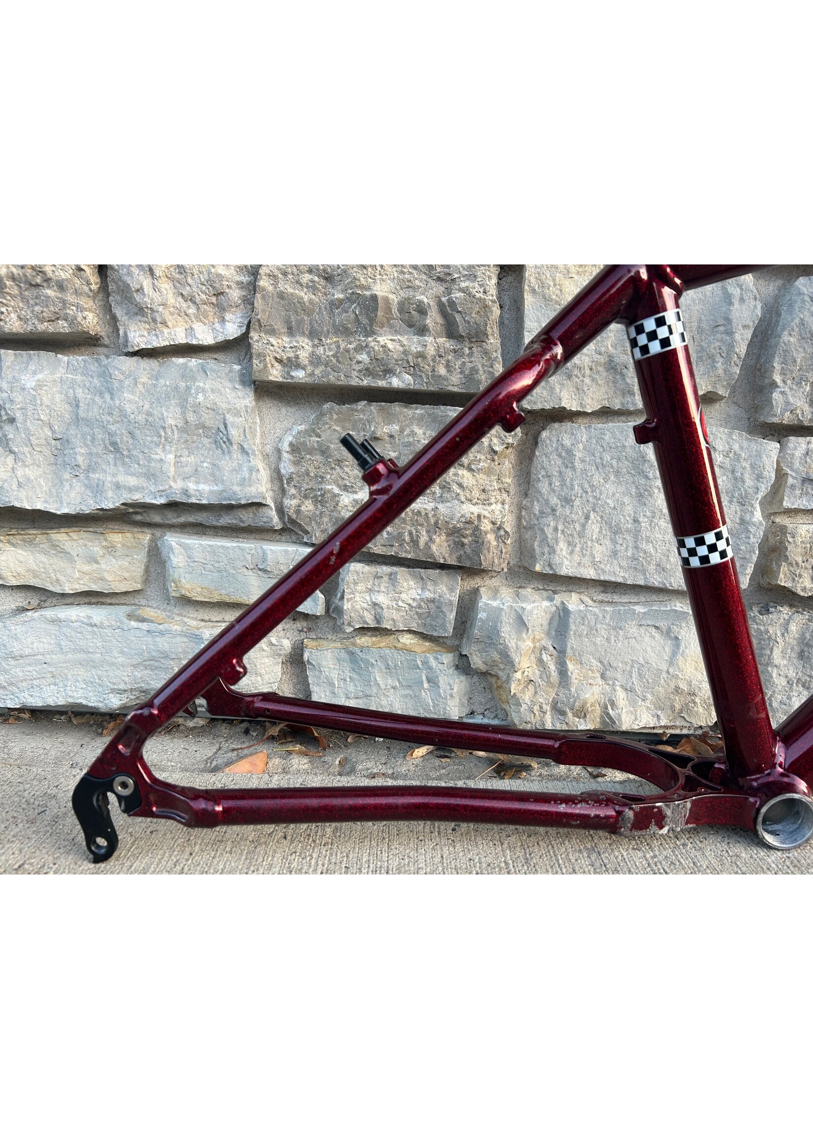 Schwinn 17" 1998 Schwinn Homegrown Red Bass Boat Frame