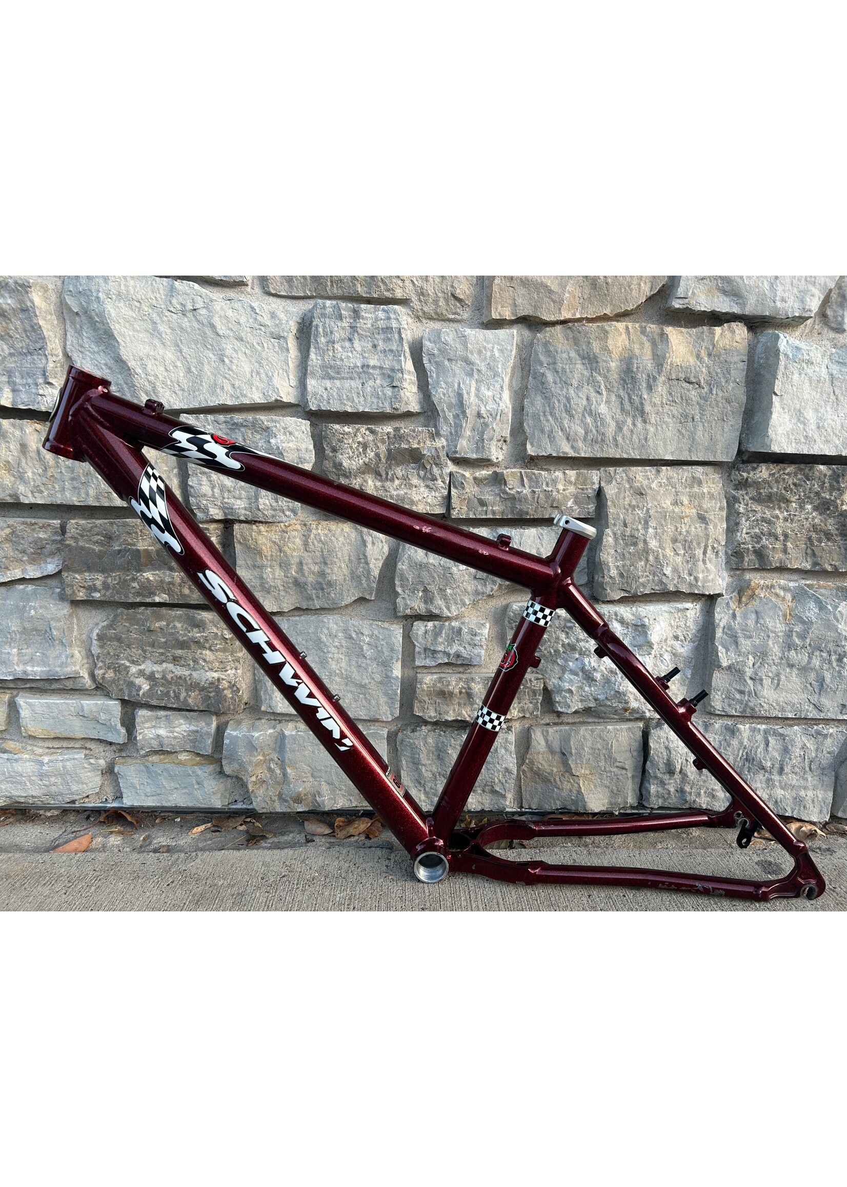 Schwinn 17" 1998 Schwinn Homegrown Red Bass Boat Frame