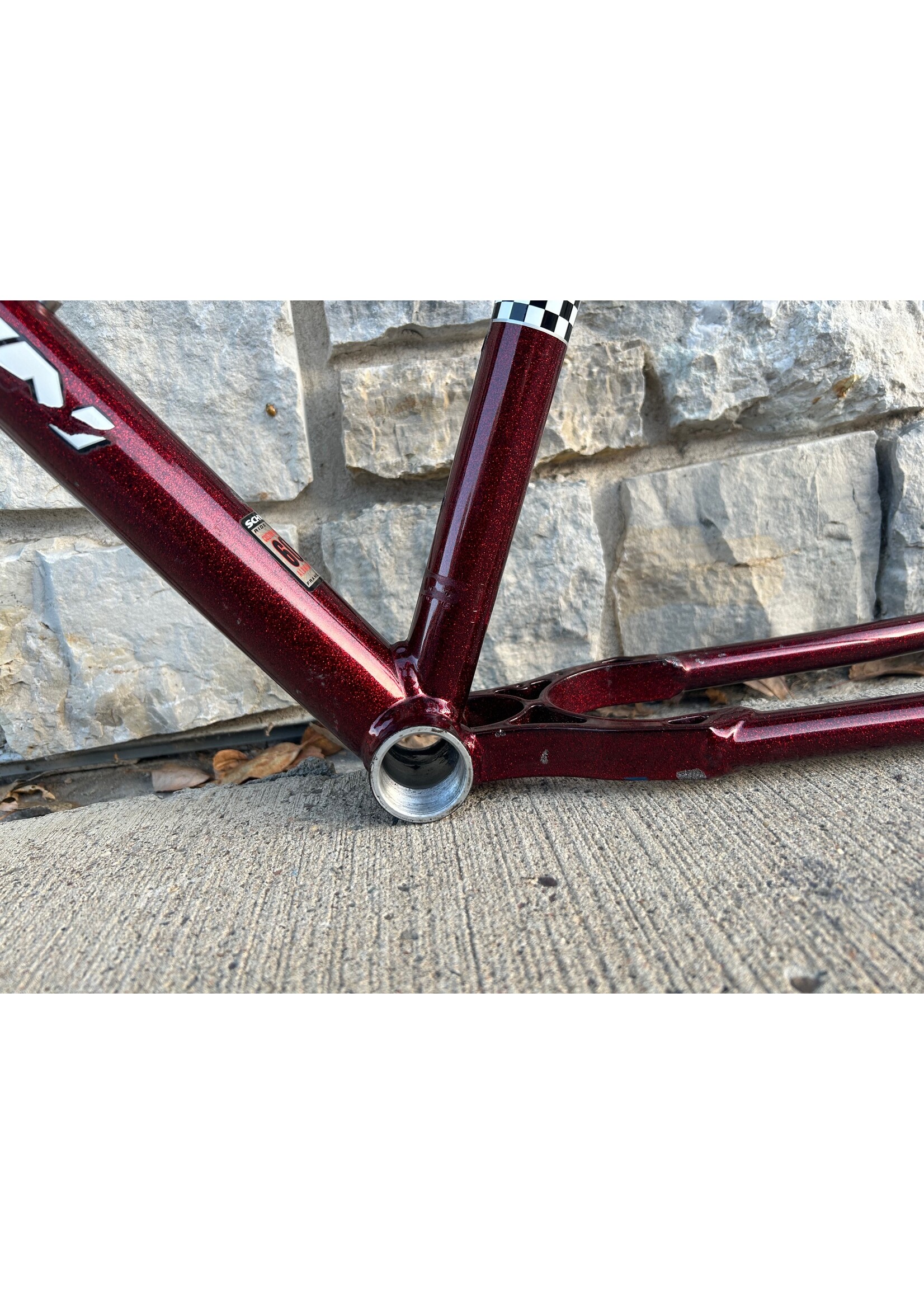 Schwinn 17" 1998 Schwinn Homegrown Red Bass Boat Frame
