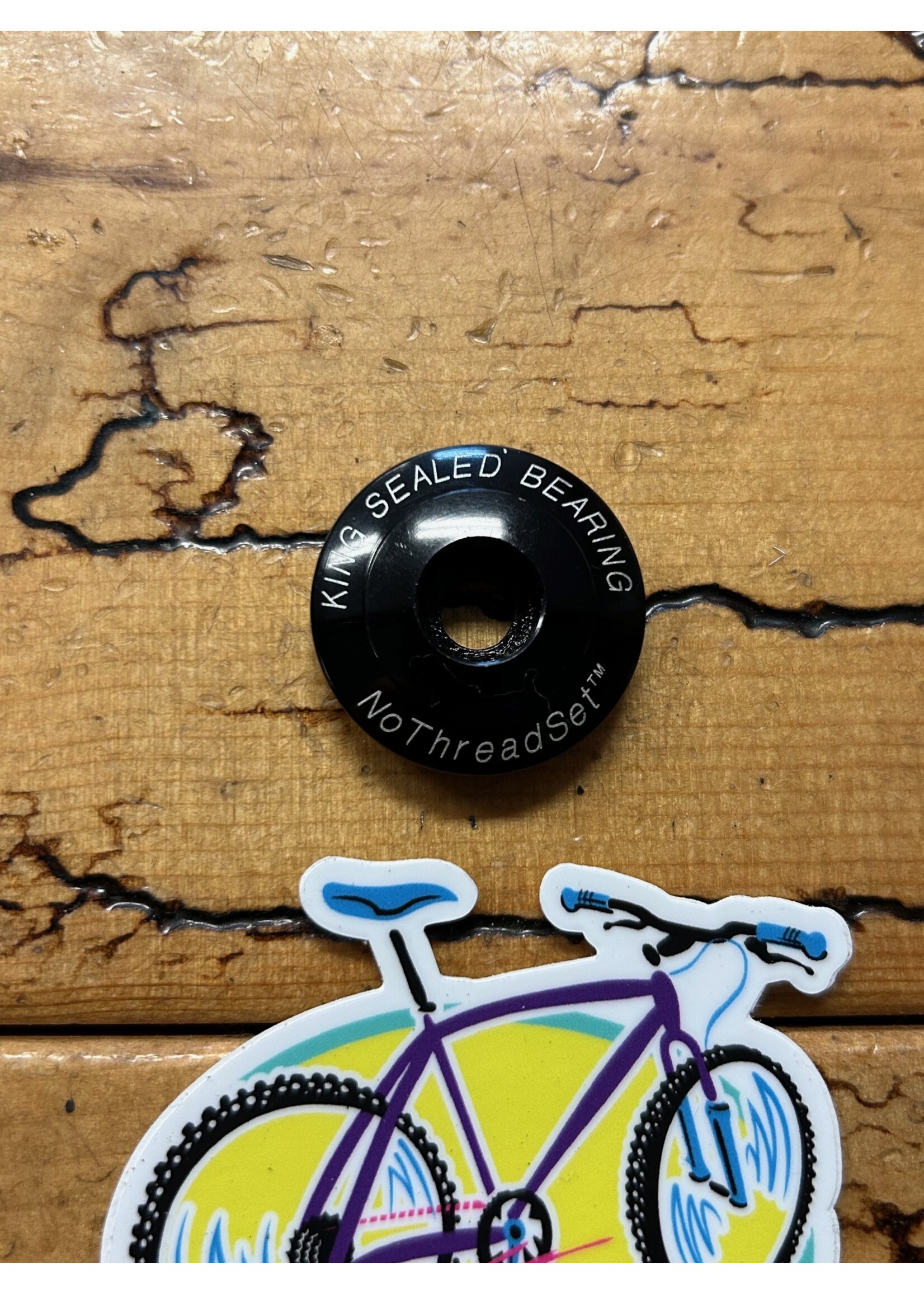 Chris King Chris King Black 1 1/8 Top Cap