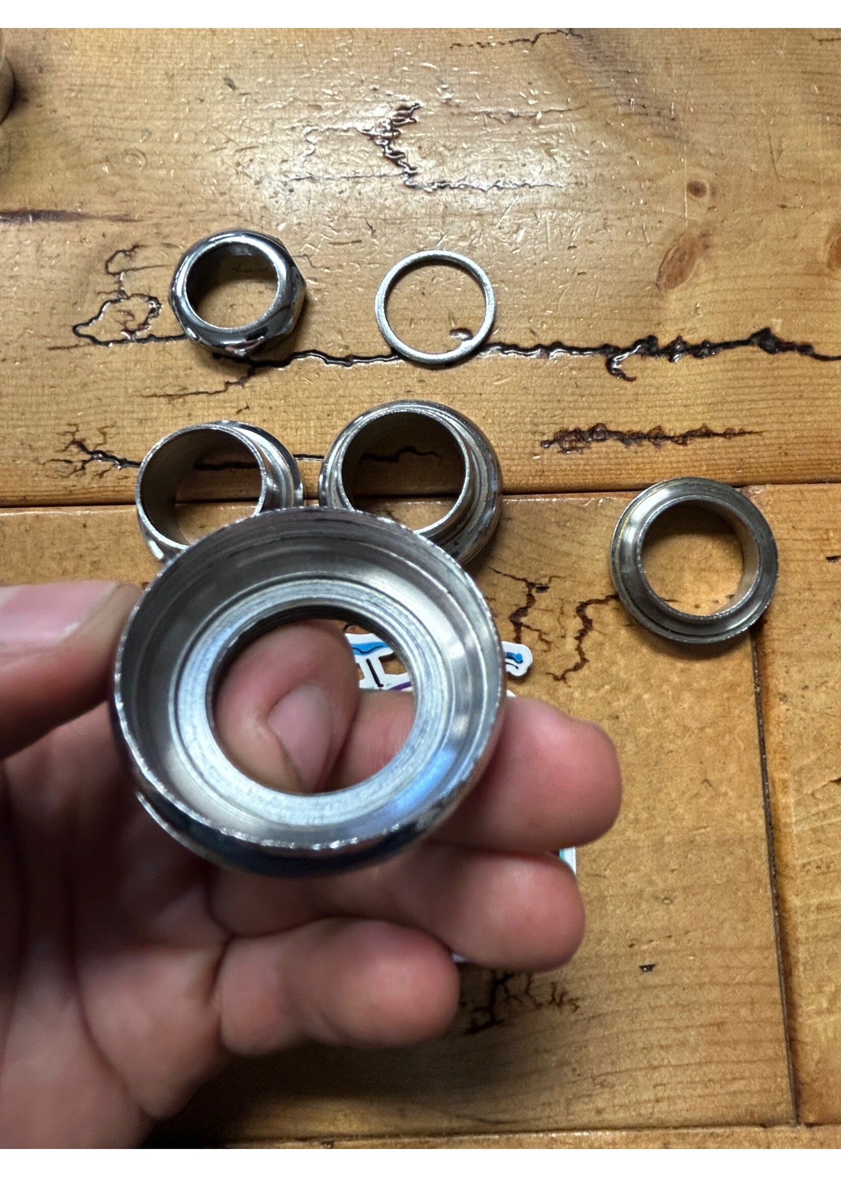 Ofmega Ofmega 1 Inch Threaded Steel Headset