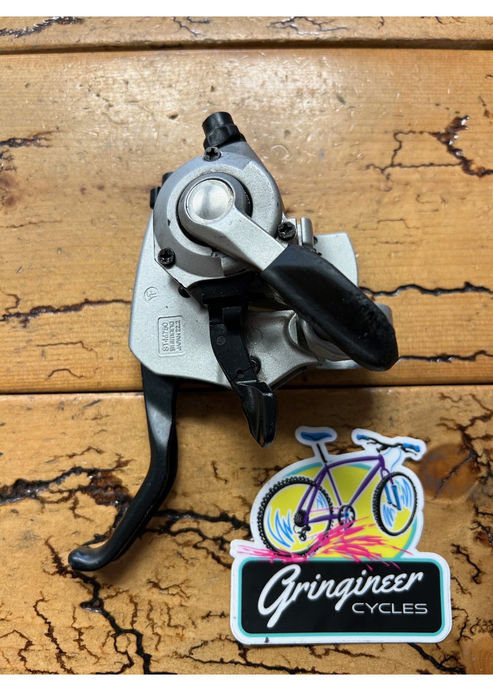SHIMANO Shimano Deore XT ST-M750 9 Speed Right Shifter and Brake Lever