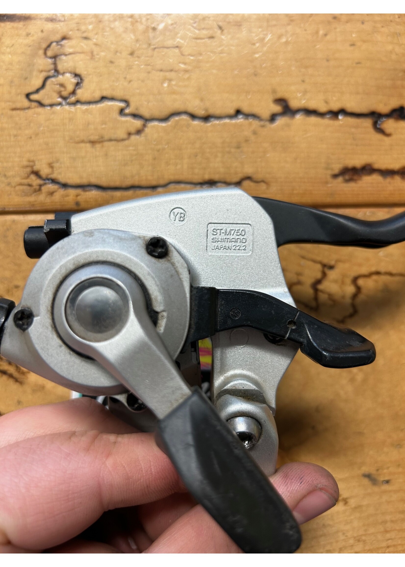 SHIMANO Shimano Deore XT ST-M750 3 Speed Left Shifter and Brake Lever
