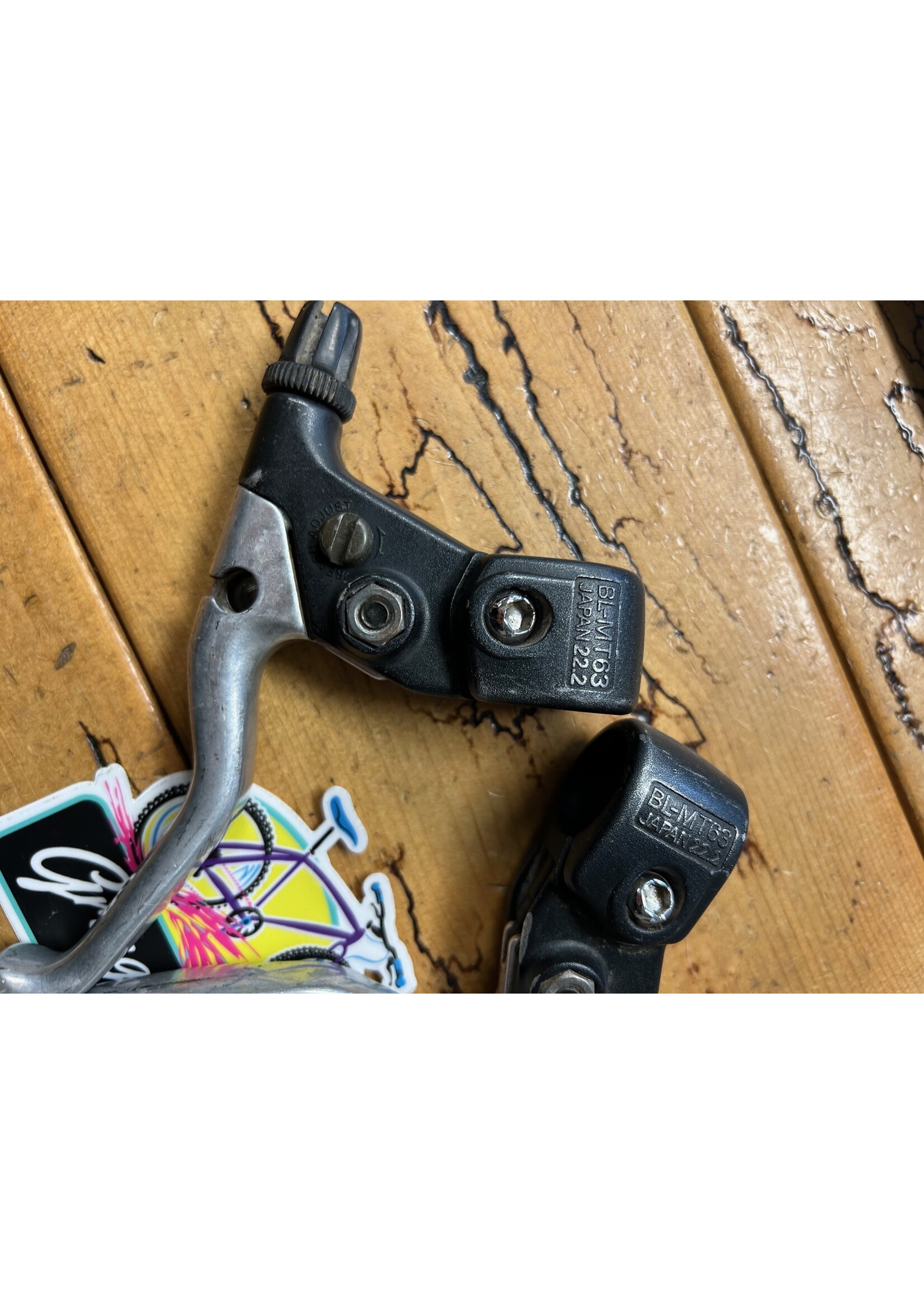 SHIMANO Shimano Deore DX BL-MT63 Brake Levers