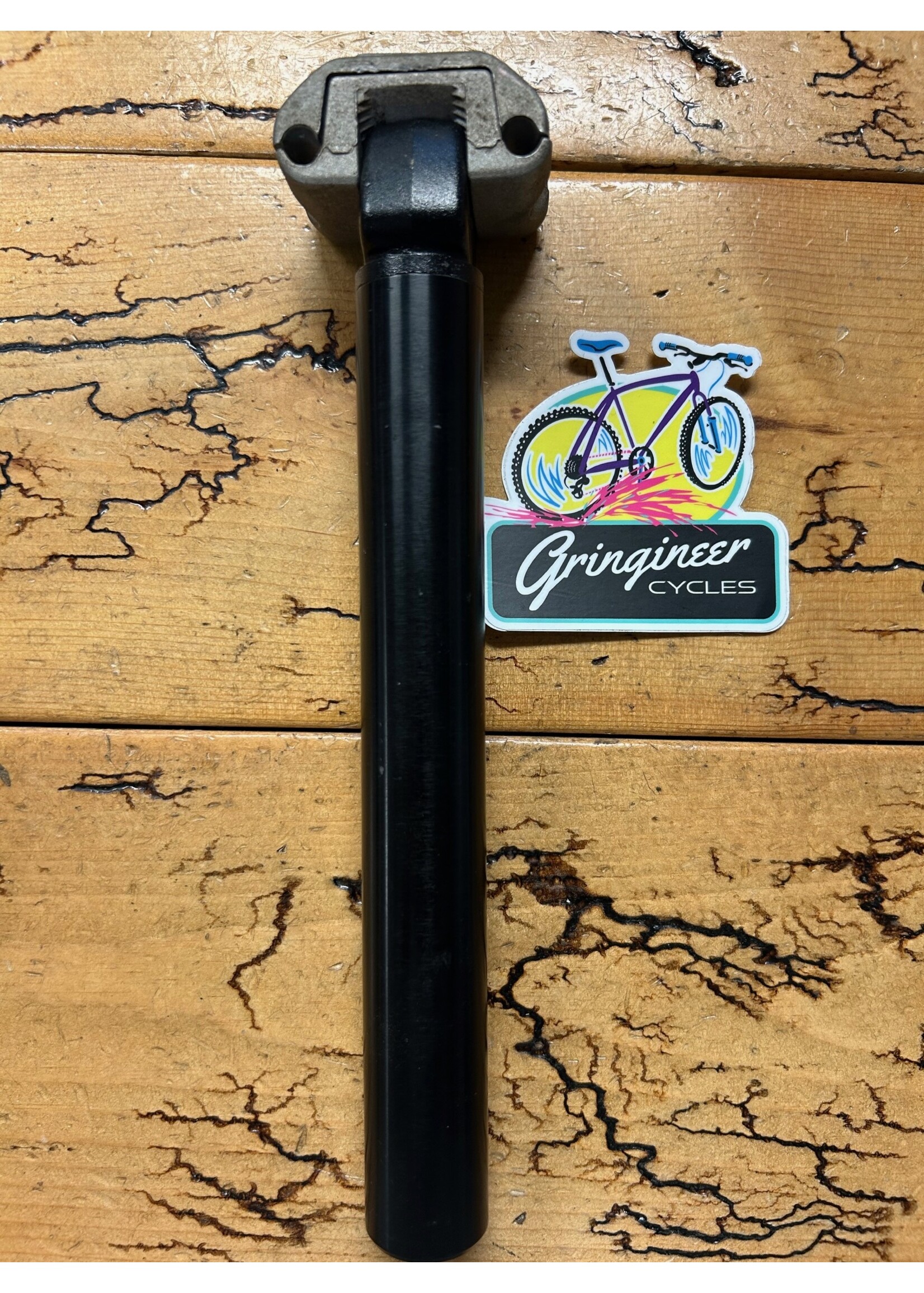 Strong Strong 27.0mm 230mm Black Seatpost