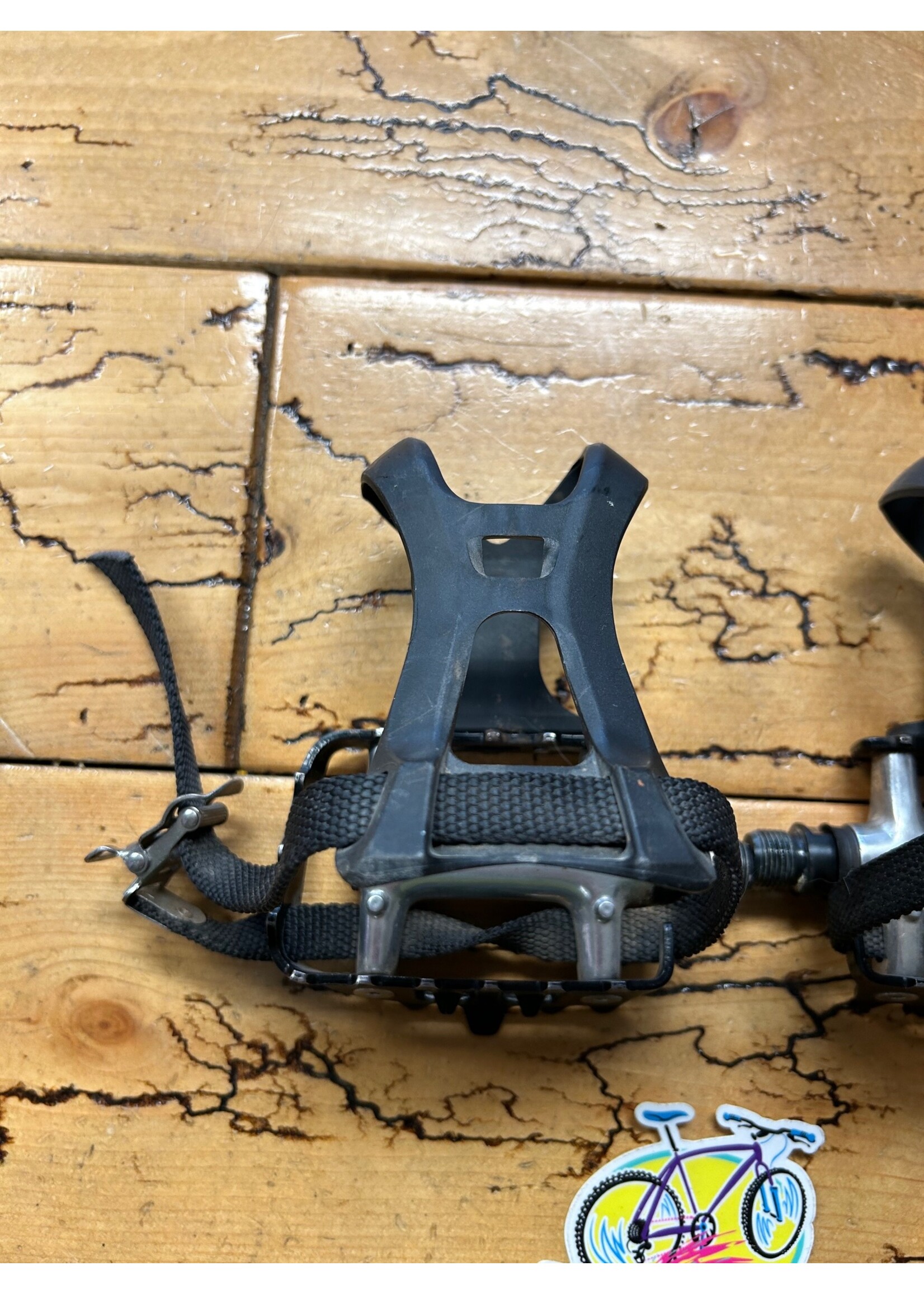 SHIMANO Shimano Deore DX PD-M650 Pedals and Cages
