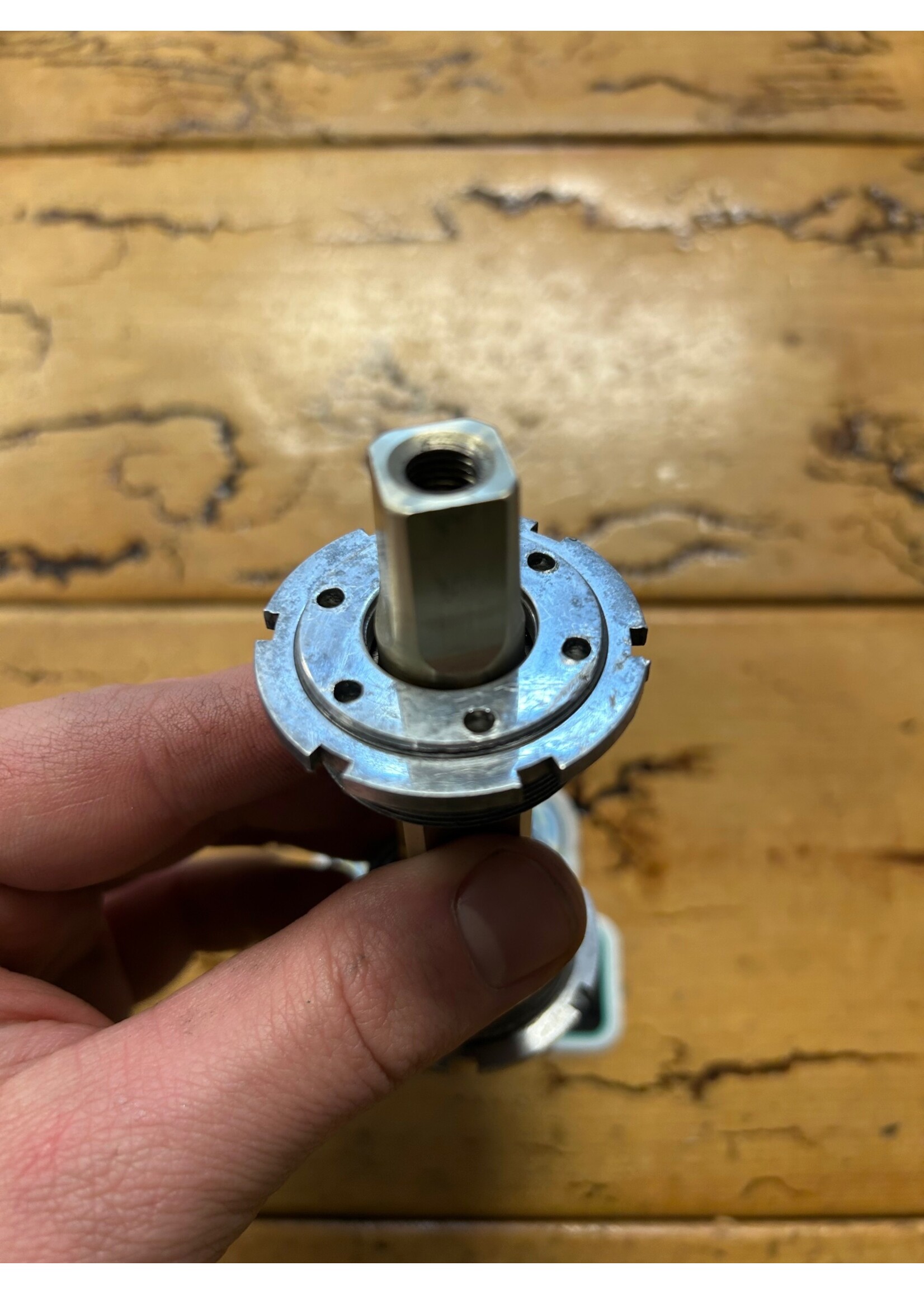 Sampson Sampson Stratics 123mm Titanium Square Taper Bottom Bracket