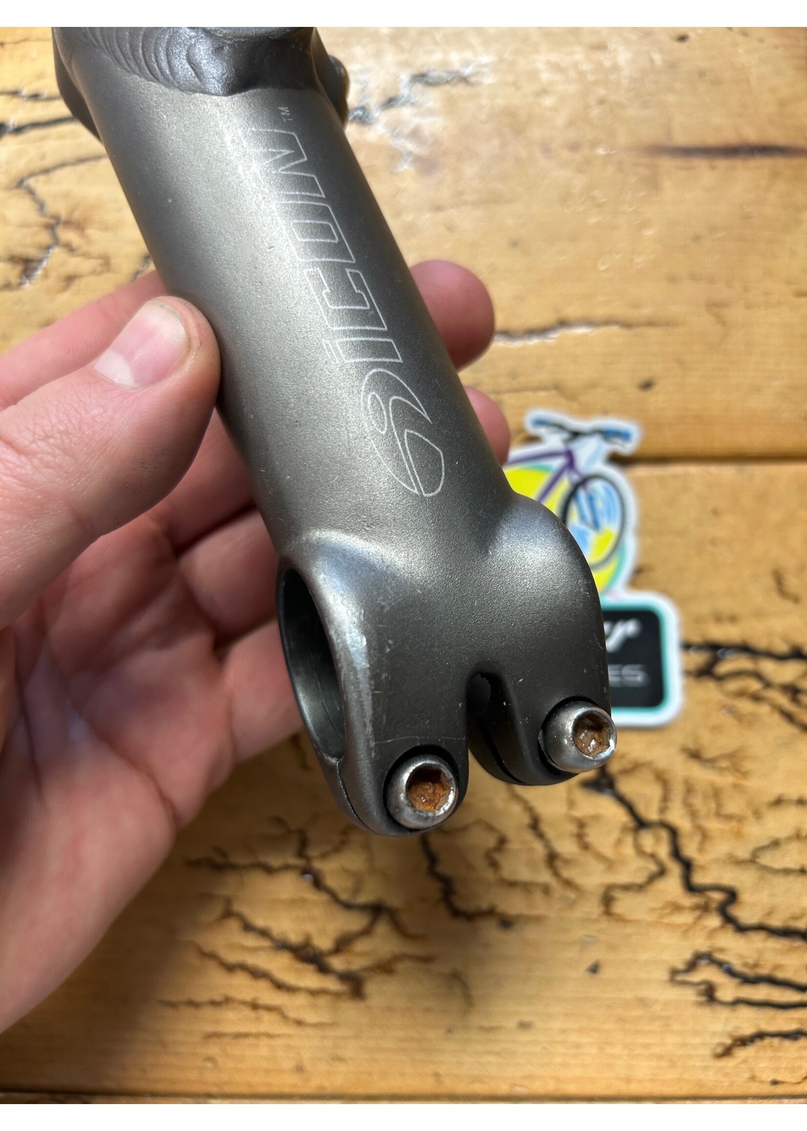 Icon Icon 100mm 1 1/8 Inch 25.4mm Threadless Stem