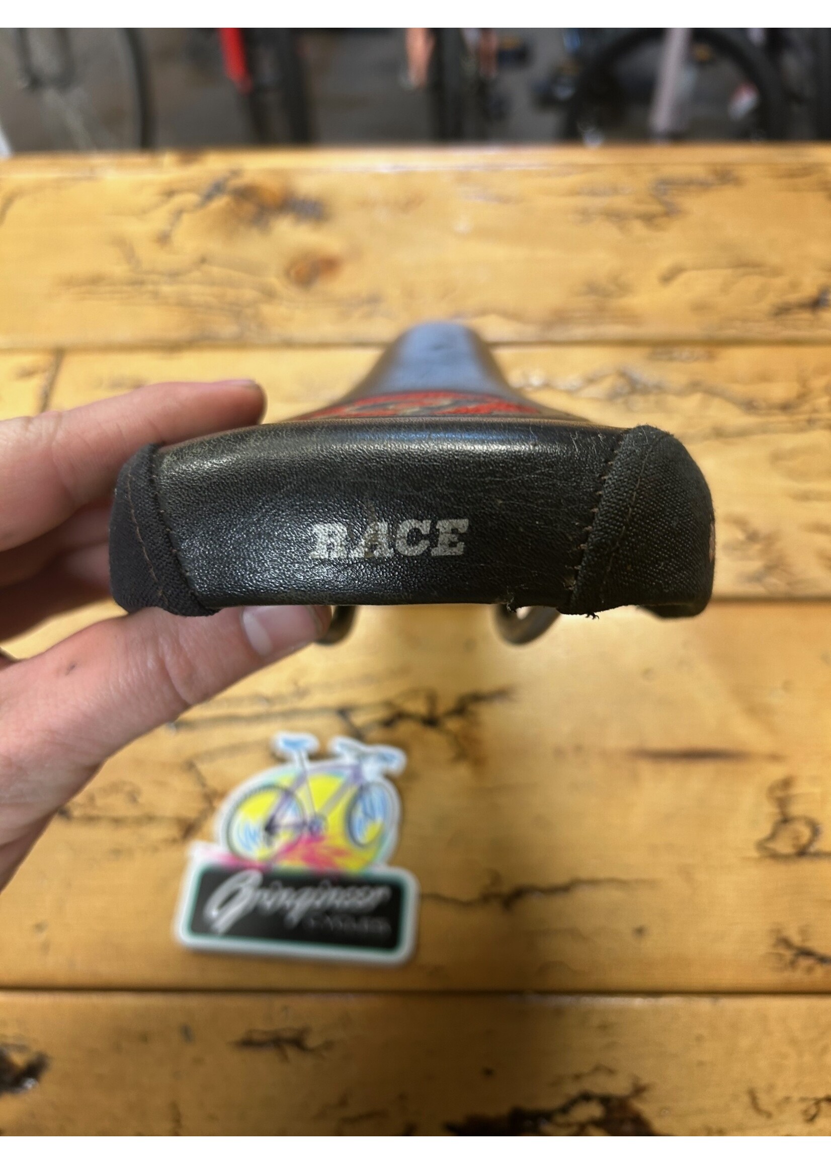 Bontrager Bontrager FS Plus 10 Race Embroidered Saddle