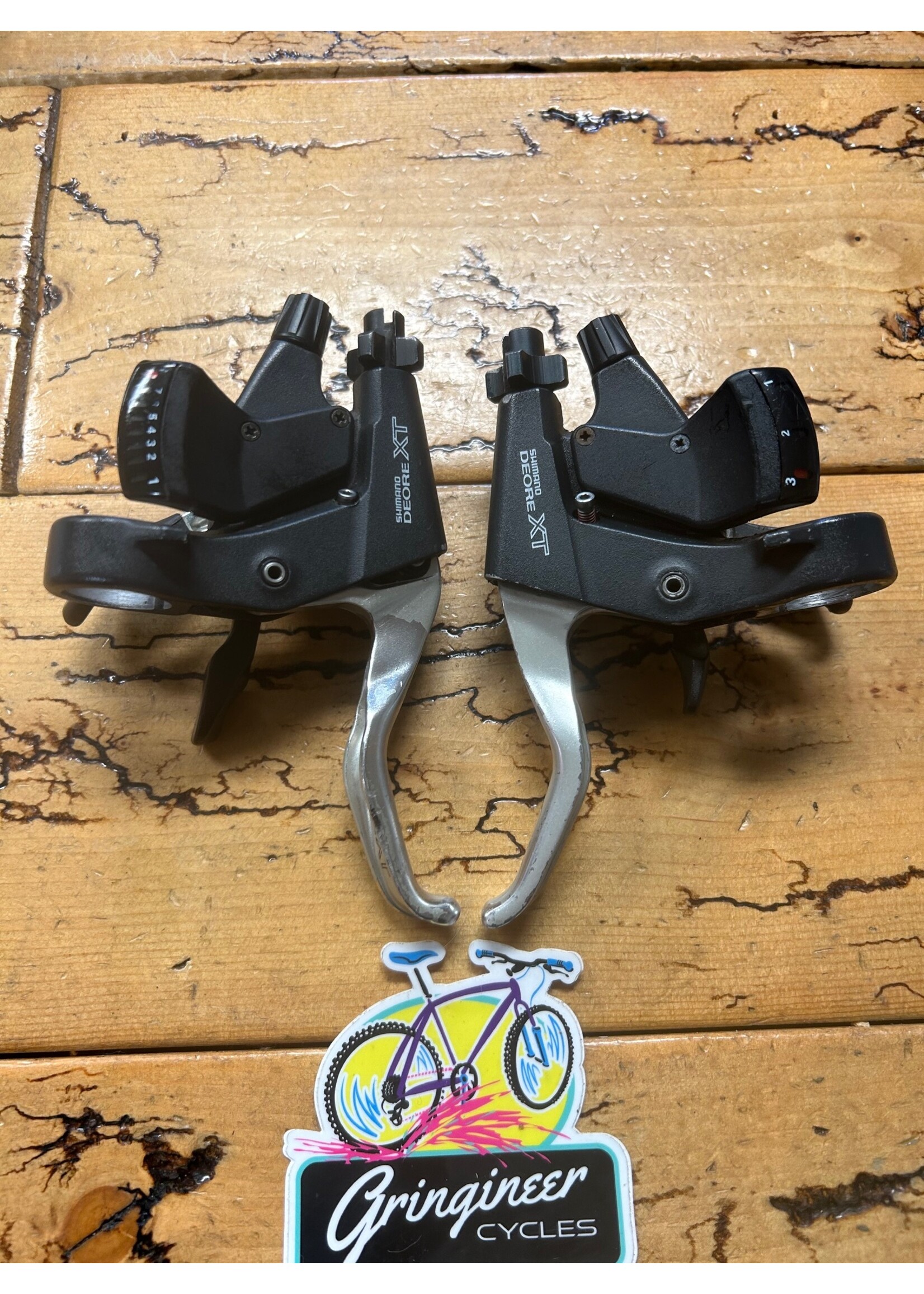 SHIMANO Shimano Deore XT ST-M739 3x8 Speed Shifters and Brake Levers
