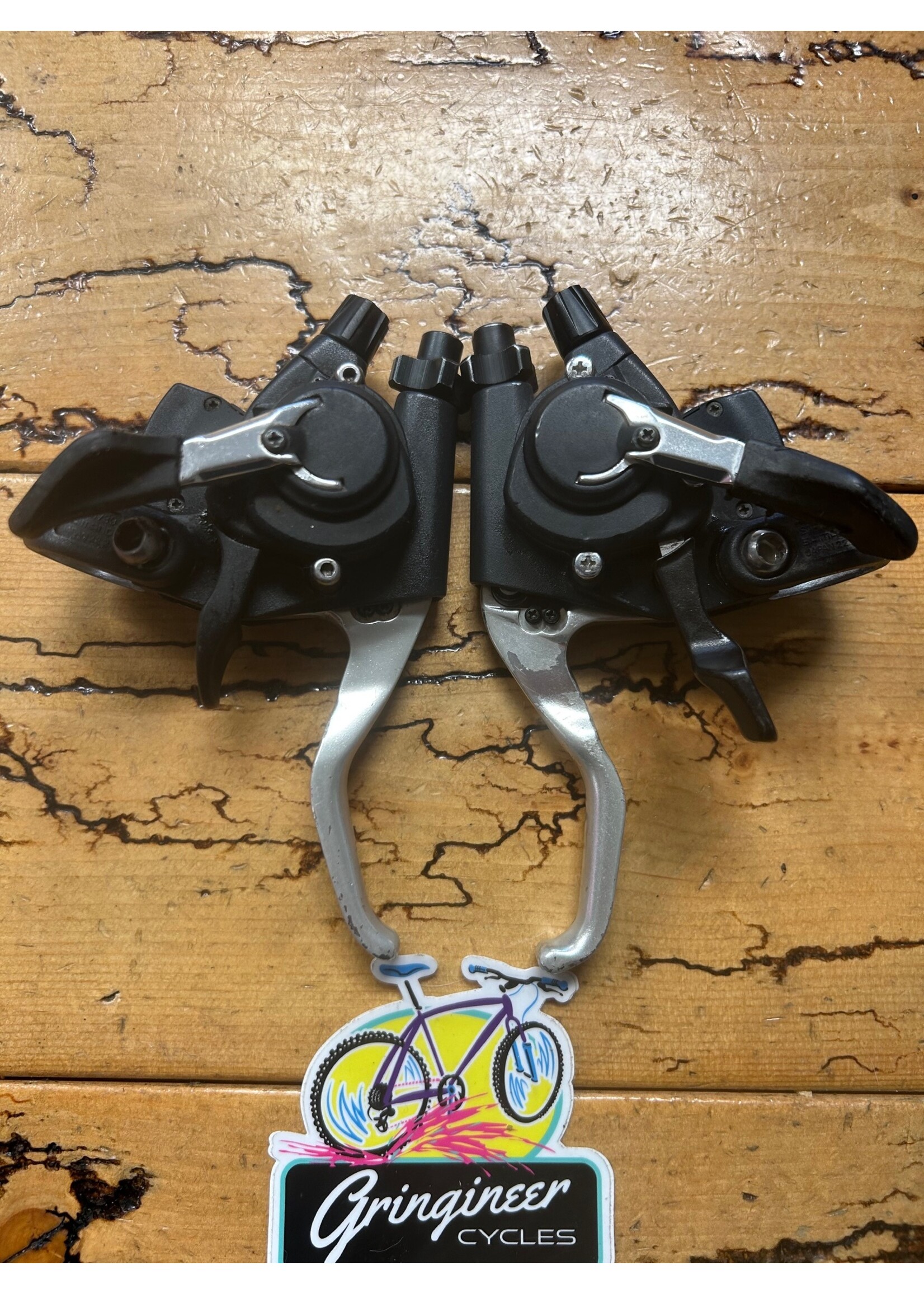 SHIMANO Shimano Deore XT ST-M739 3x8 Speed Shifters and Brake Levers