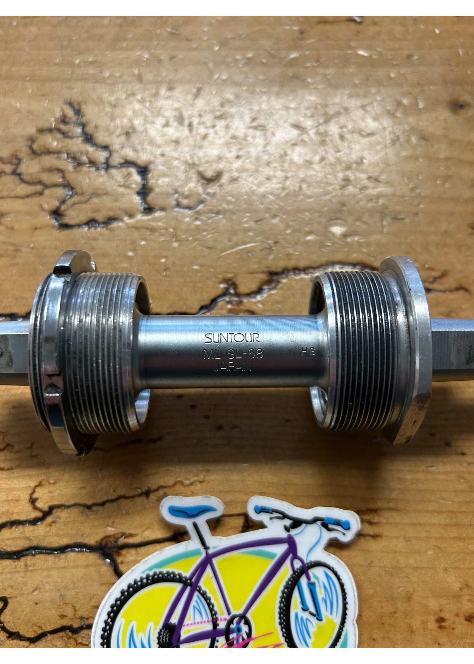 Suntour Suntour Grease Guard 68x115 Square Taper Bottom Bracket