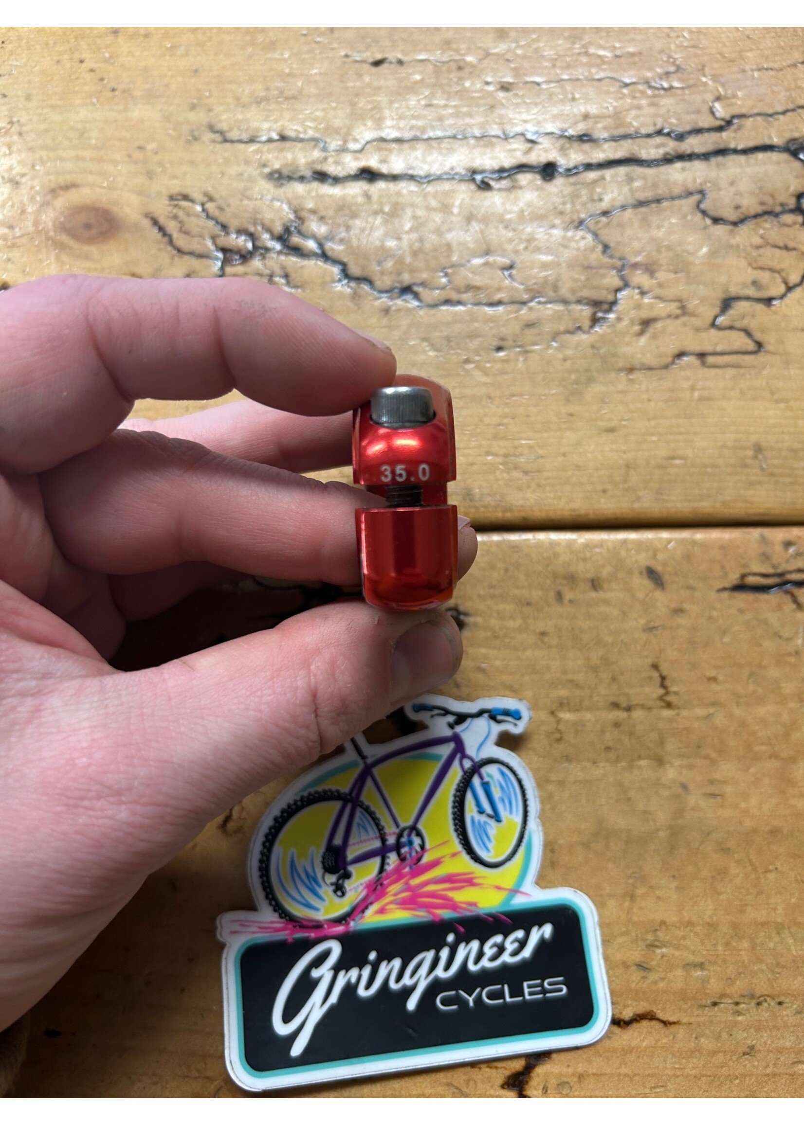 Salsa Salsa 35mm Red Lip Lock Seat Post Clamp
