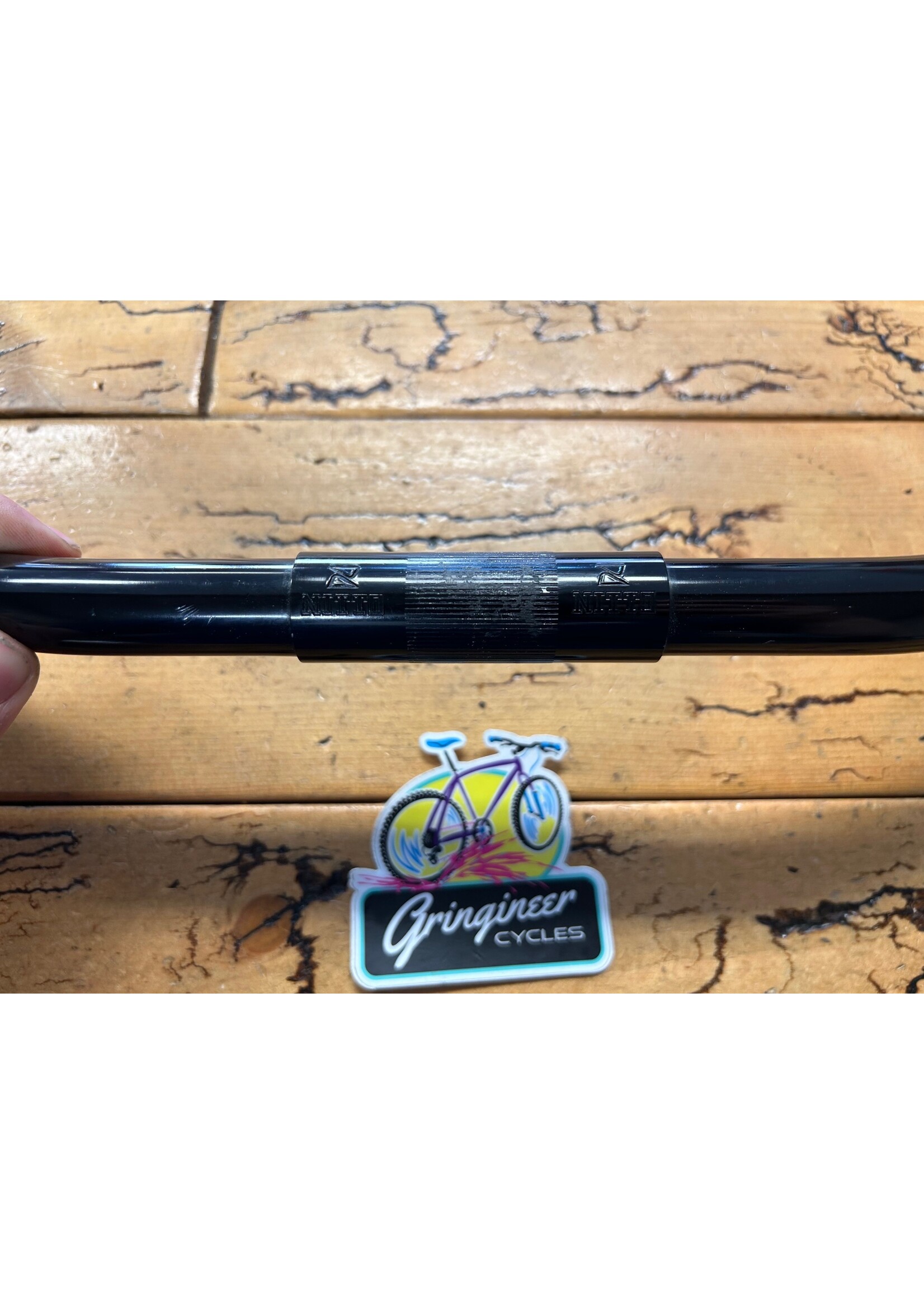 Nitto Nitto 610mm 25.4mm Black Swept Back Handlebar