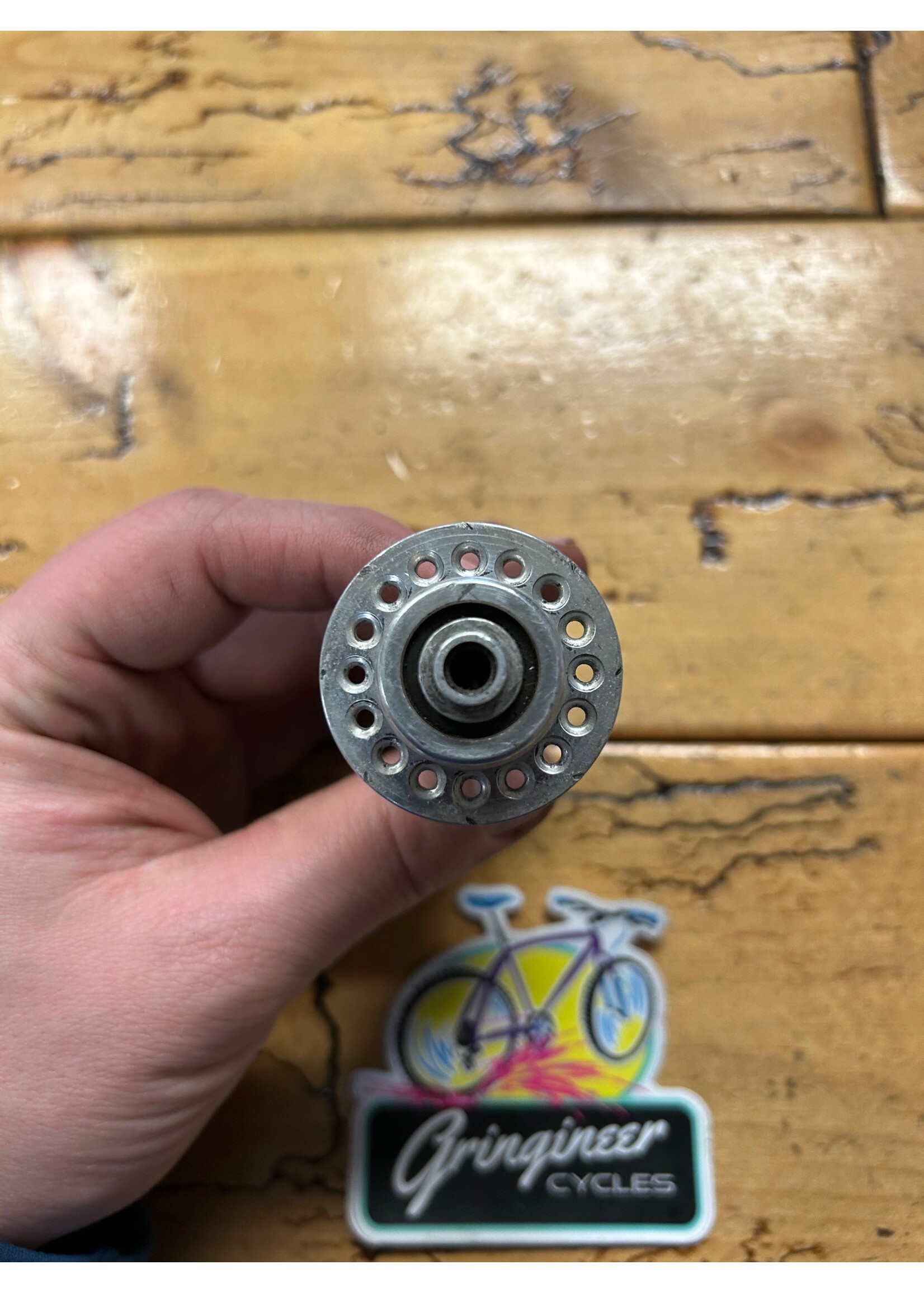 Hi-E Hi-E 32 Hole Front Quick Release Hub