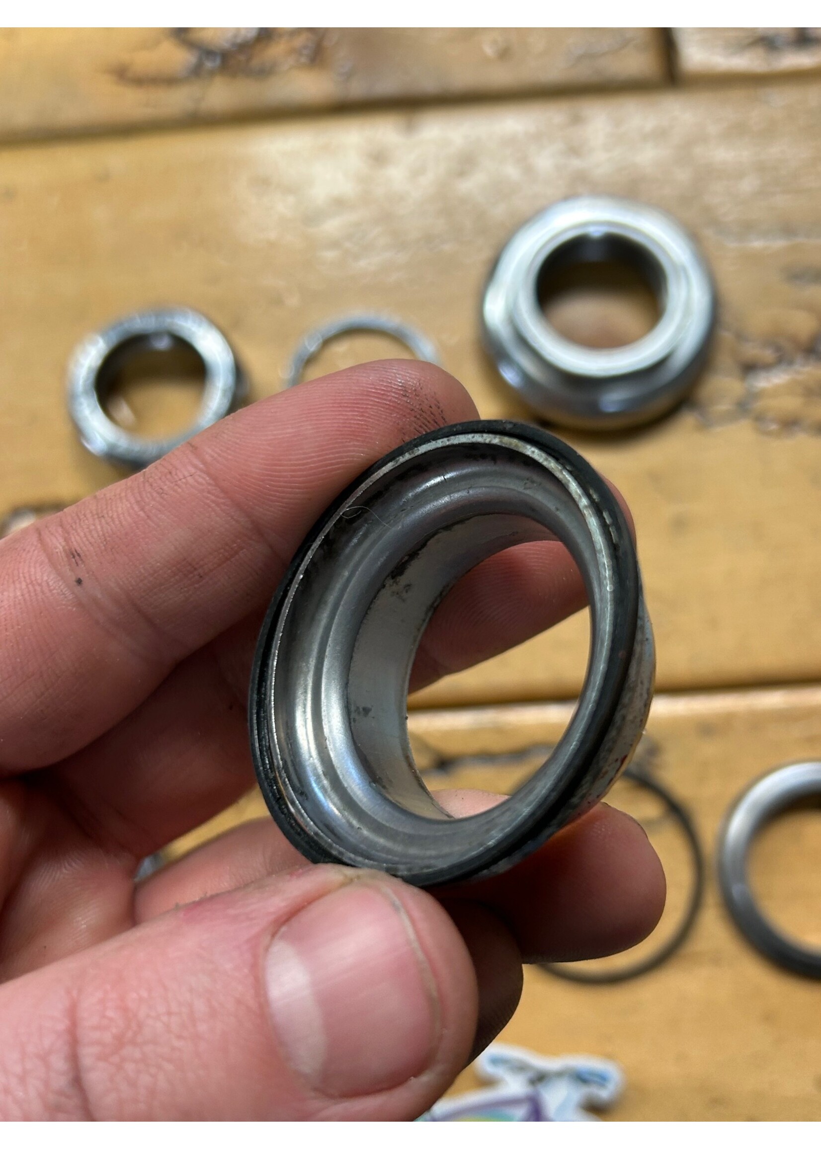 Tioga Tioga Avenger Oversized 1 1/8 Inch Threaded Headset