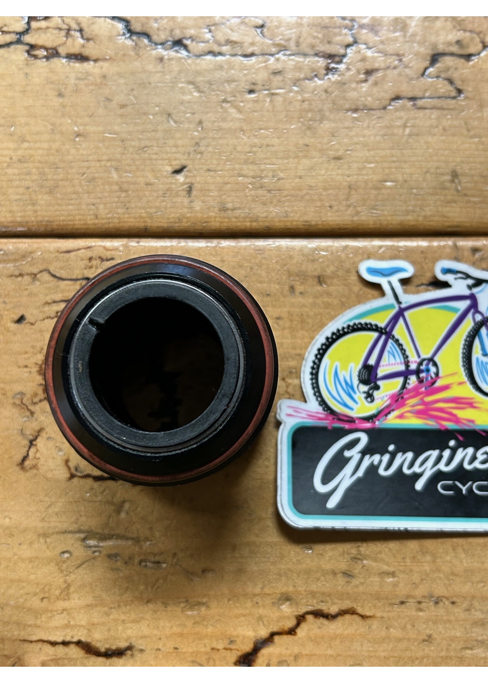 WTB WTB Momentum Grease Guard Black 1 1/8 Threadless Headset