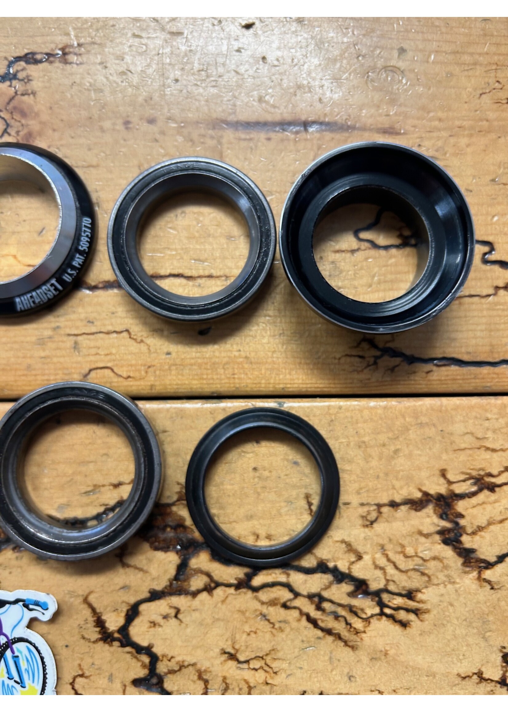 Specialized Specialized Aheadset 1 1/8 Threadless Headset