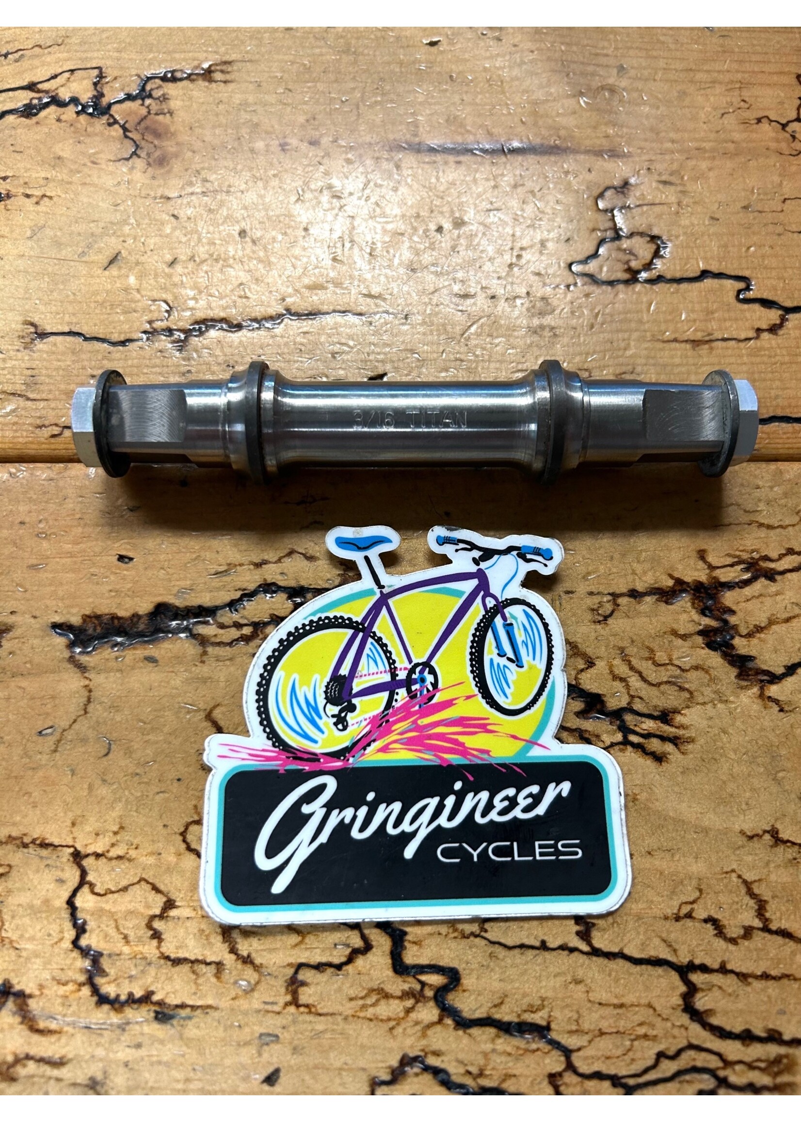 Sugino Sugino 113mm MW-68 Titan Titanium Square Taper Bottom Bracket Spindle With Bolts