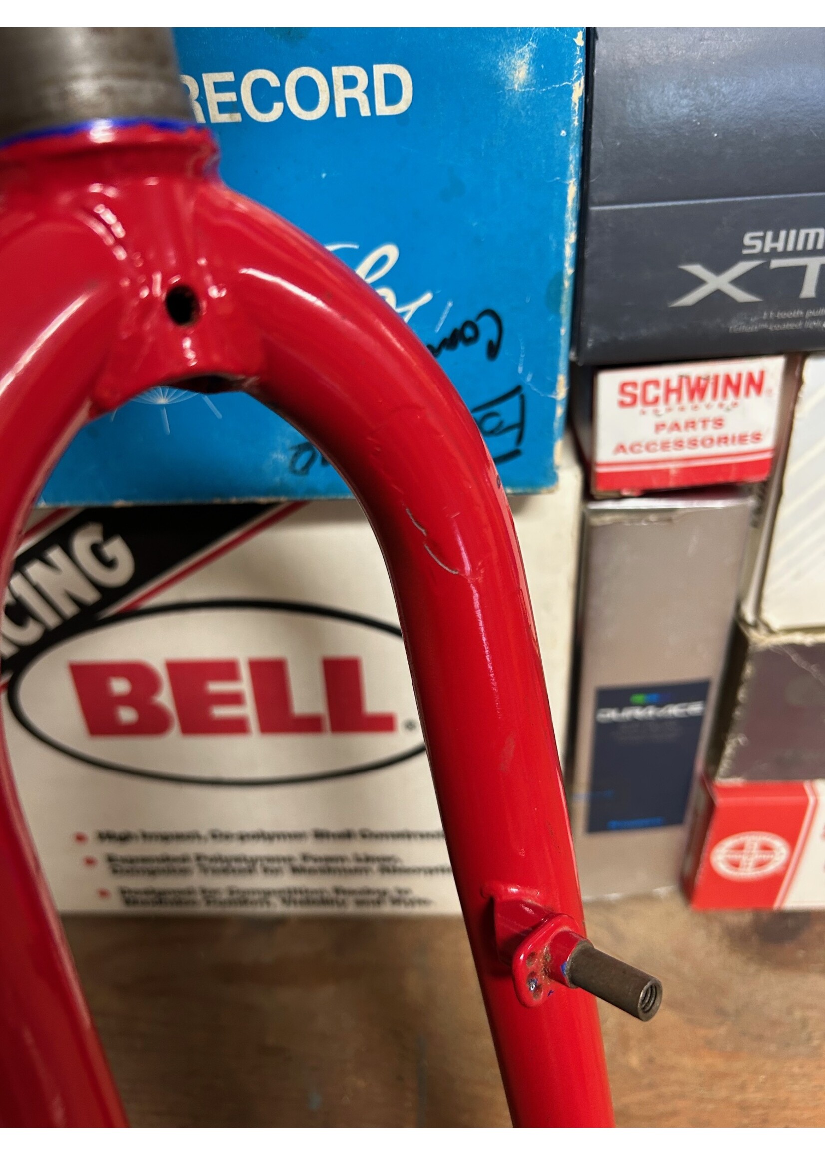 Spinner Spinner Red 26" 1 1/8 Threaded Fork