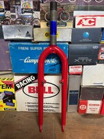 Spinner Spinner Red 26" 1 1/8 Threaded Fork