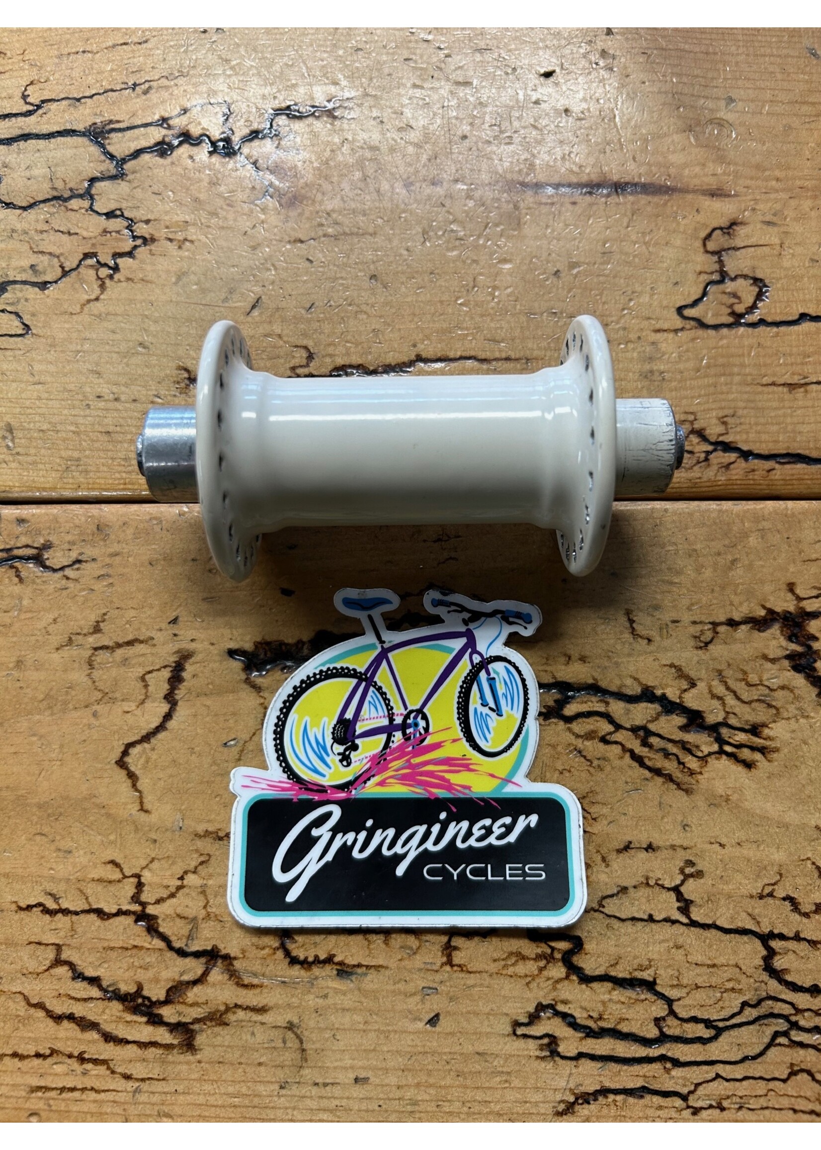 American Classic American Classic White 36 Hole Front Hub