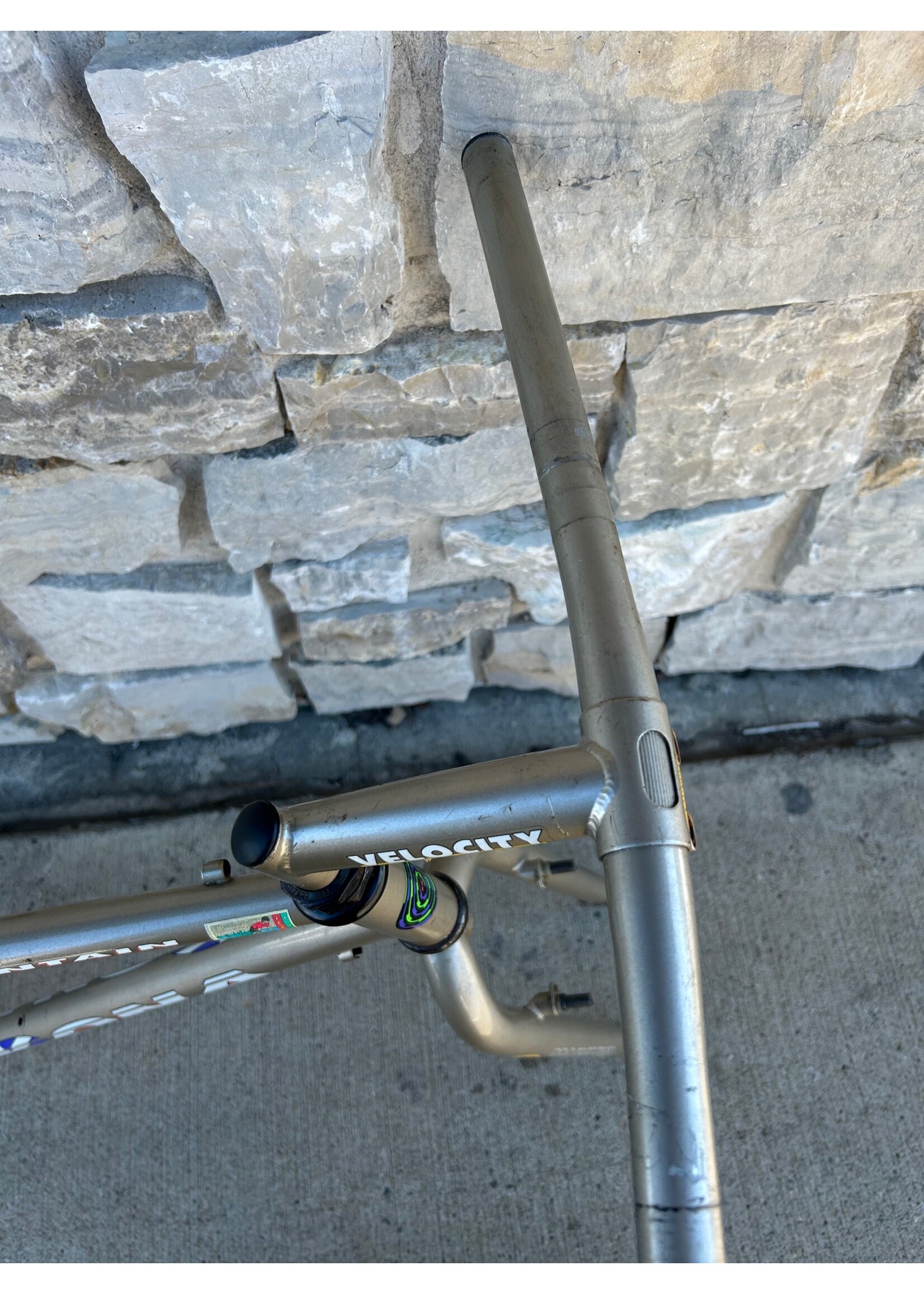Kona 18" Kona Fire Mountain Frameset With Paint Matched Bar and Stem