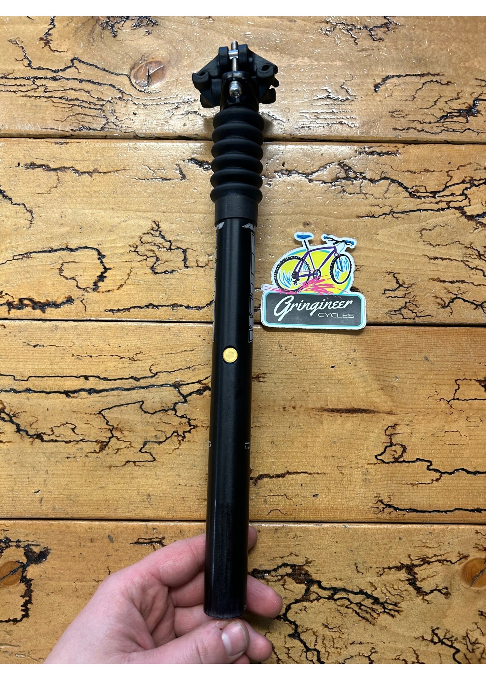 White Brothers White Brothers AP1 26.8mm Air Suspension Seatpost