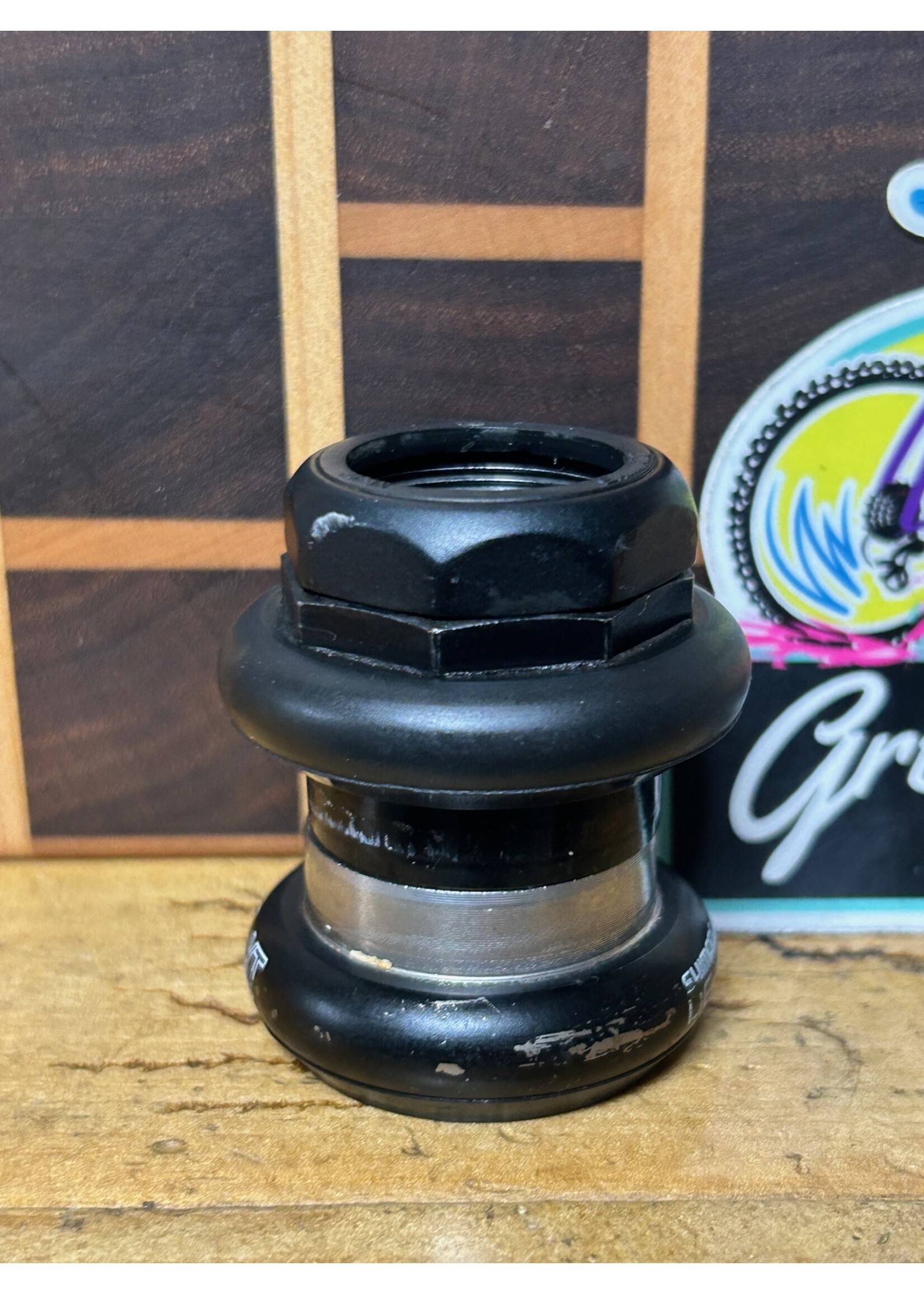 SHIMANO Shimano Deore XT HP-M736 1 Inch Threaded Headset
