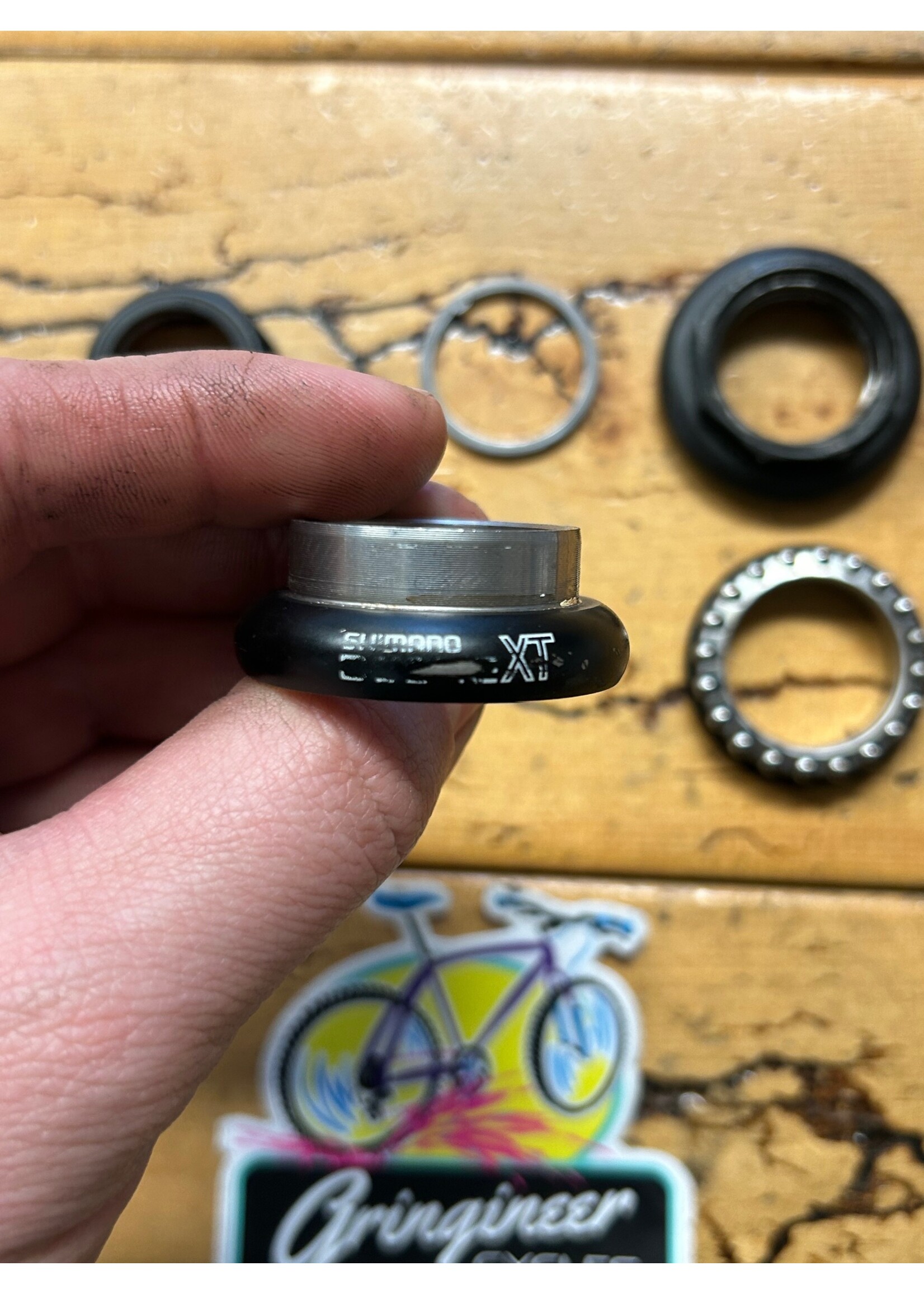 SHIMANO Shimano Deore XT HP-M736 1 Inch Threaded Headset
