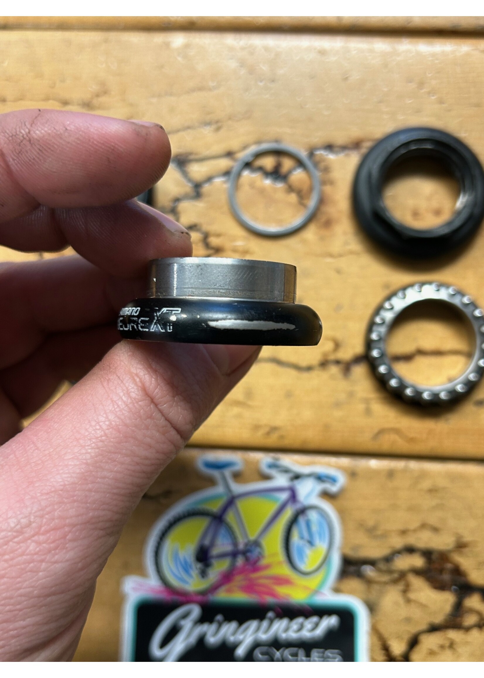 SHIMANO Shimano Deore XT HP-M736 1 Inch Threaded Headset