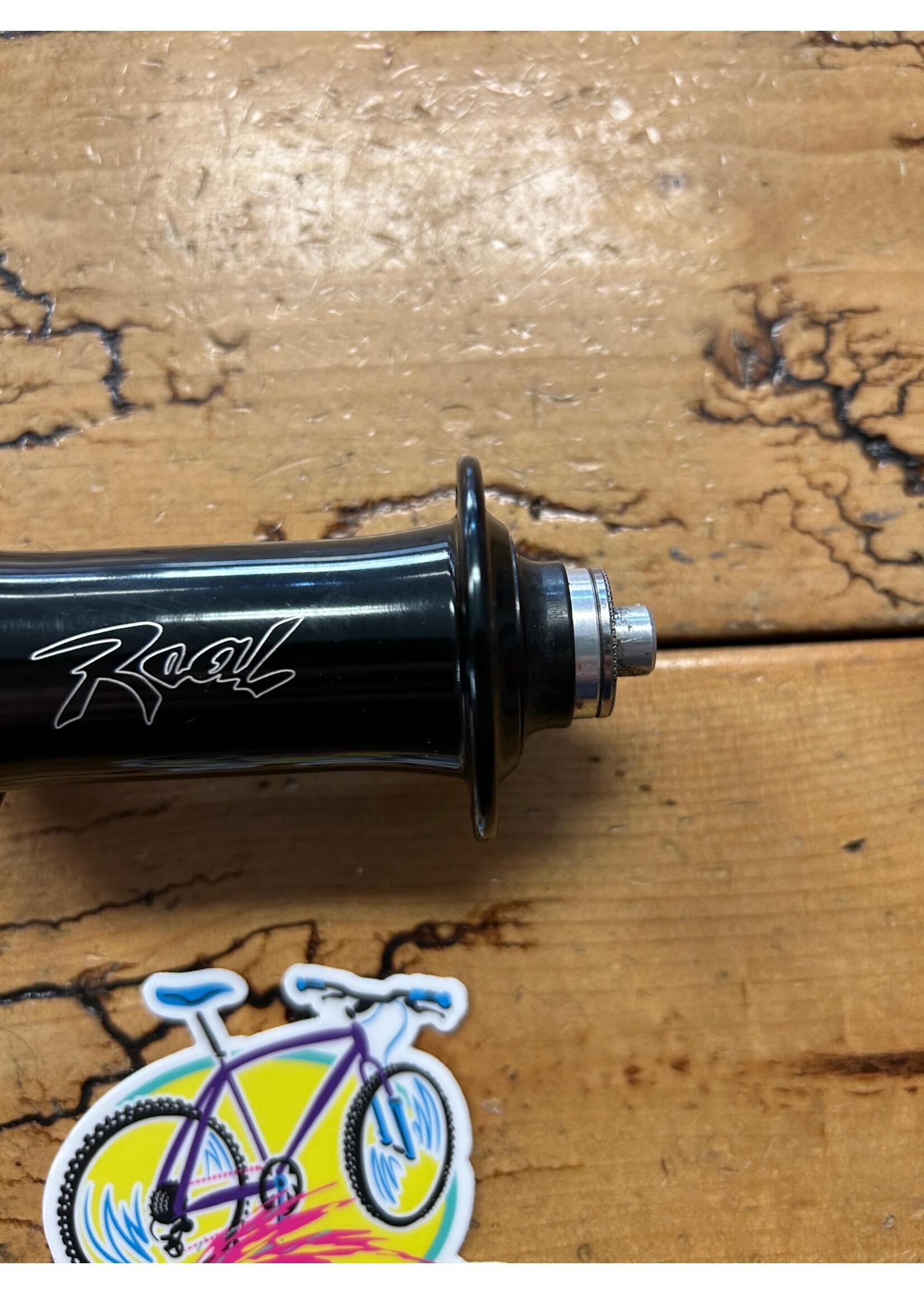 Real Design Real Design 32 Hole Quick Release Front Hub