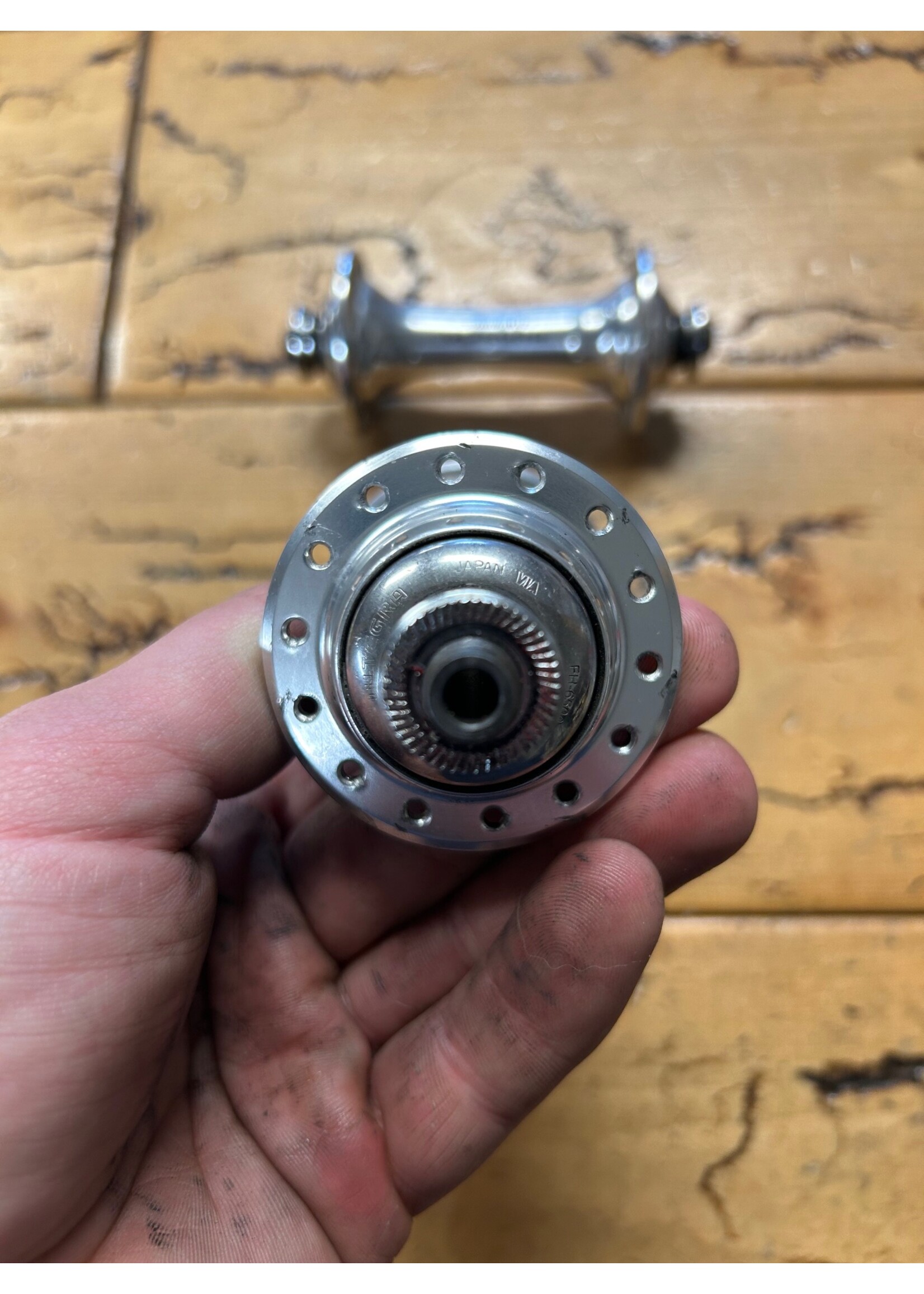 SHIMANO Shimano Ultegra 6500 28 Hole QR Hub Set