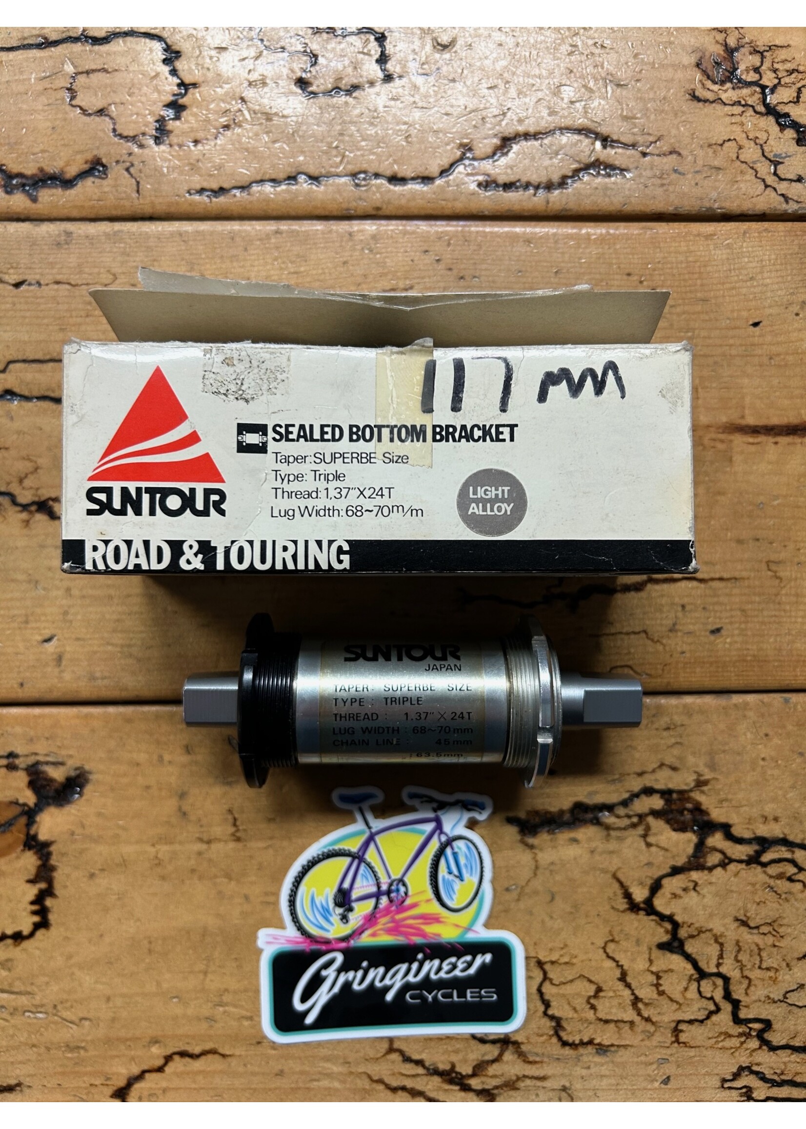 Suntour Suntour Superbe Triple Light Alloy Bottom Bracket NOS