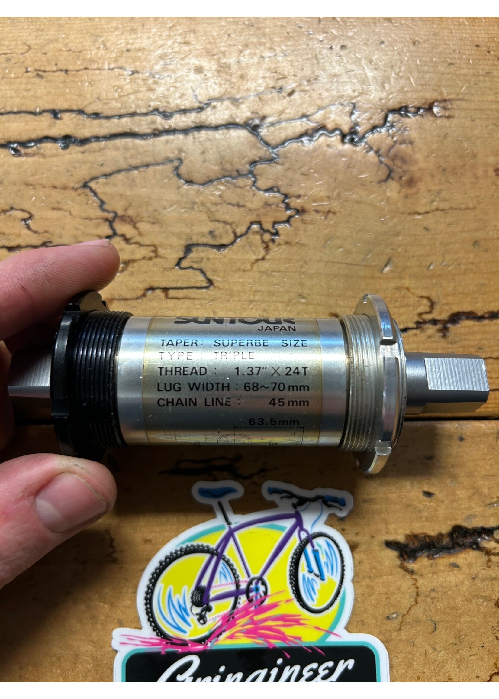 Suntour Suntour Superbe Triple Light Alloy Bottom Bracket NOS