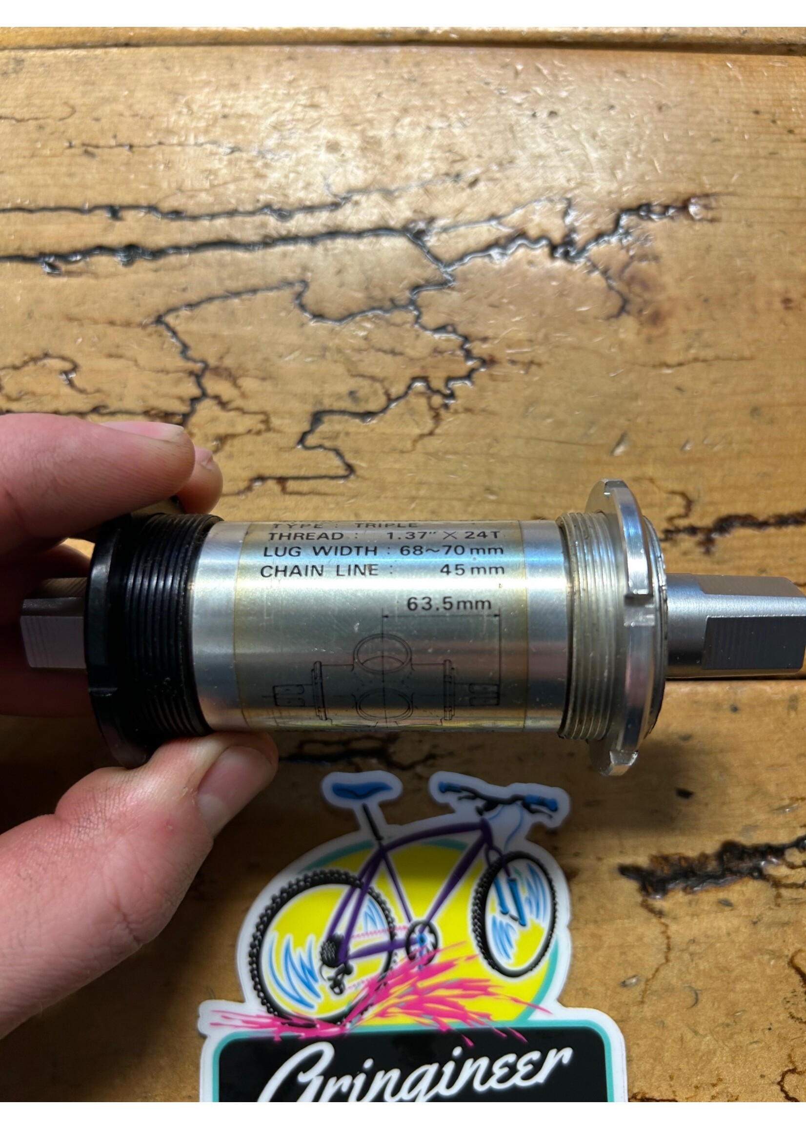 Suntour Suntour Superbe Triple Light Alloy Bottom Bracket NOS